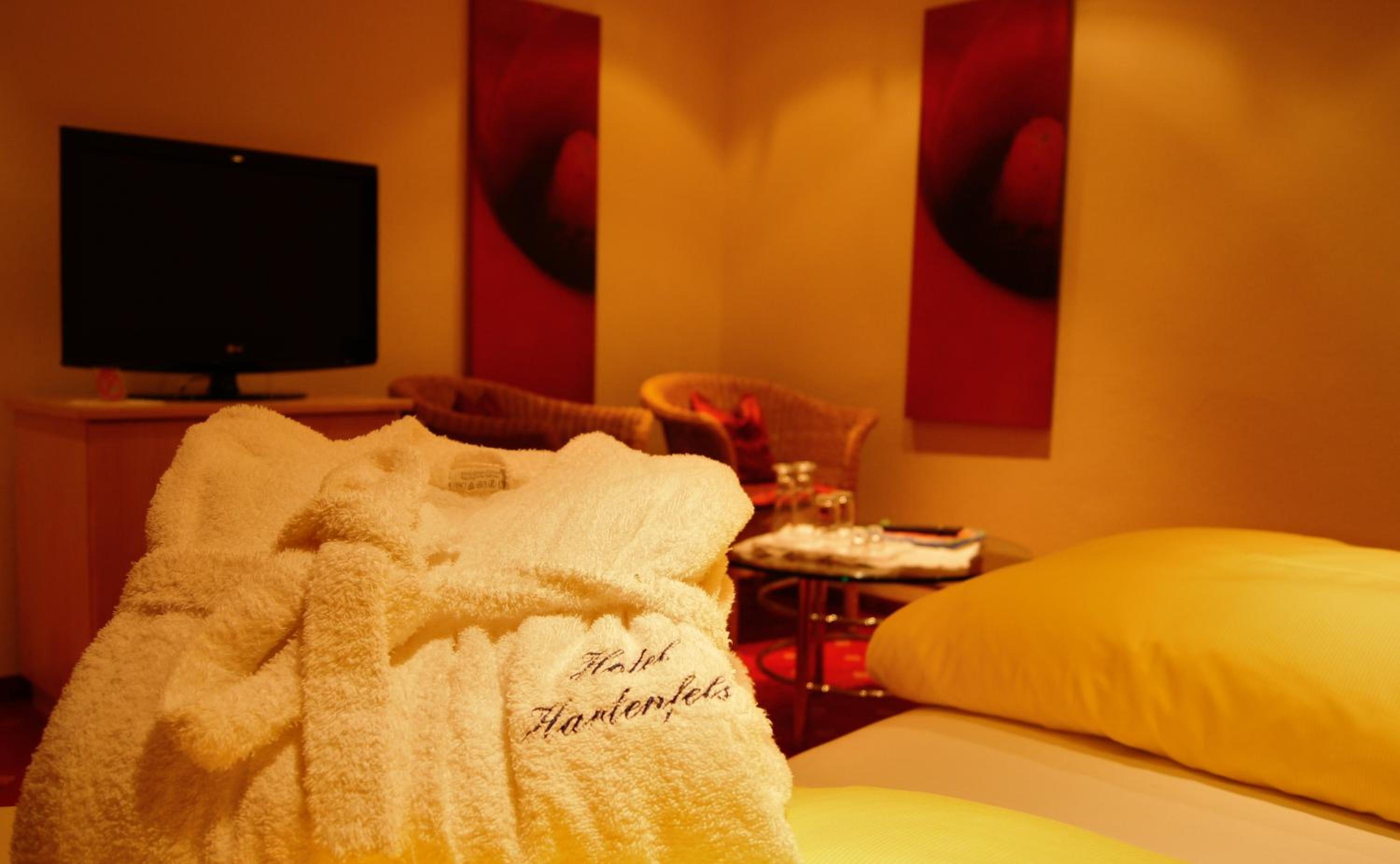 Double Room - Photo 15
