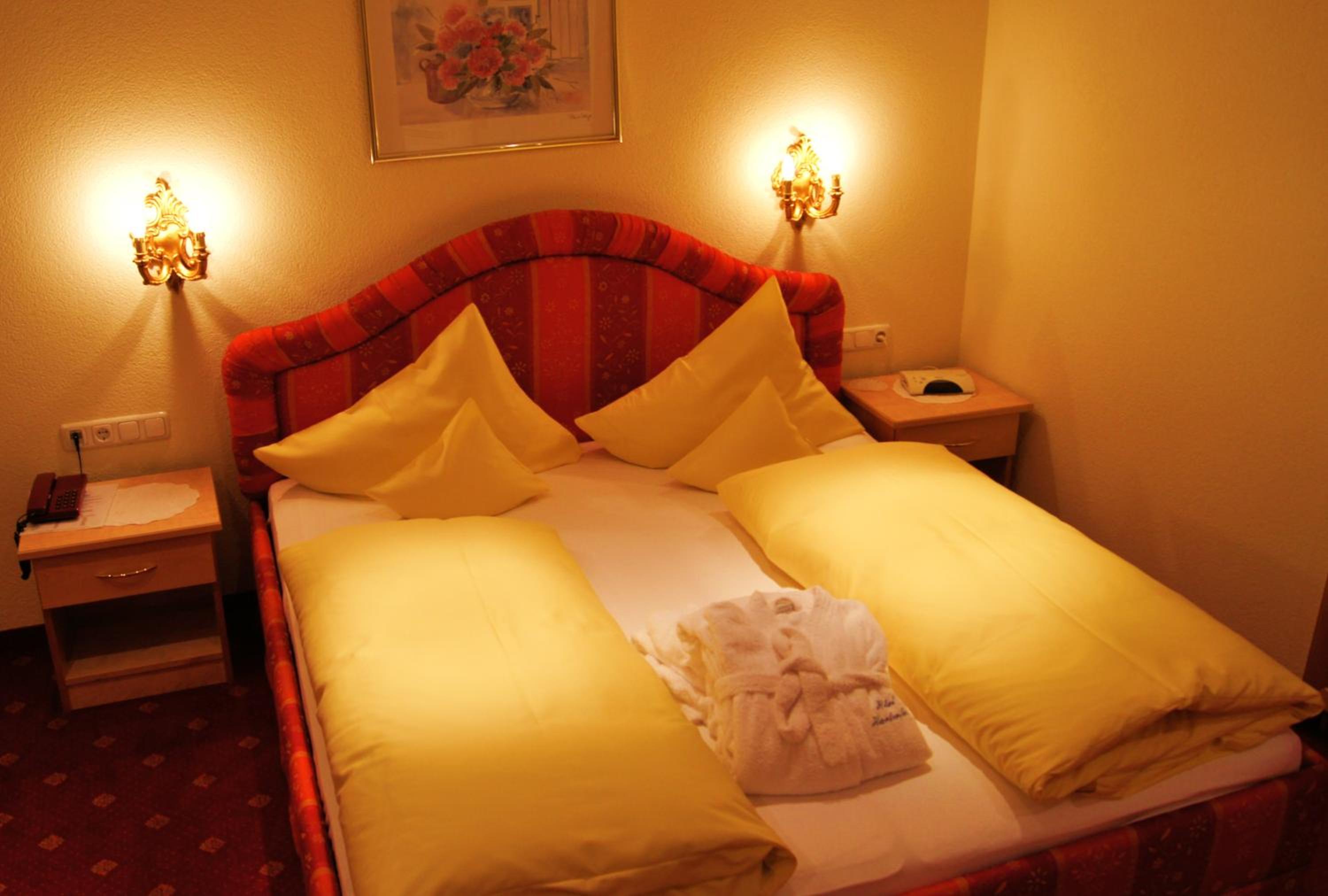 Double Room - Photo 6