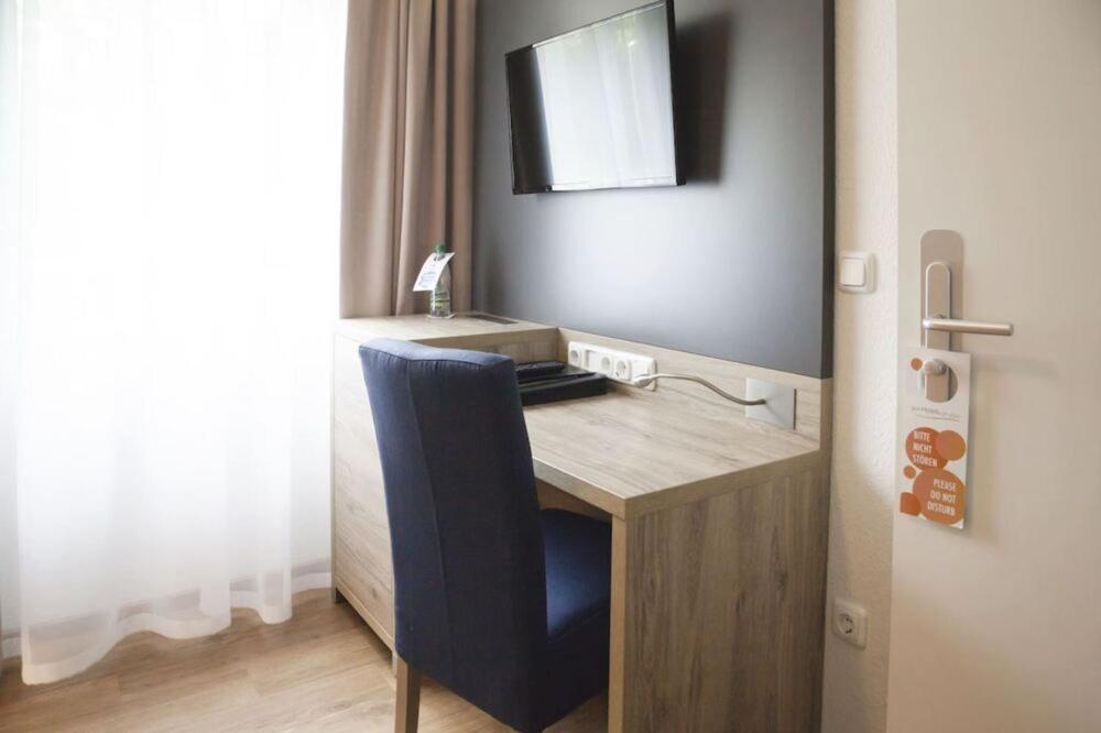 Single Room photo 3