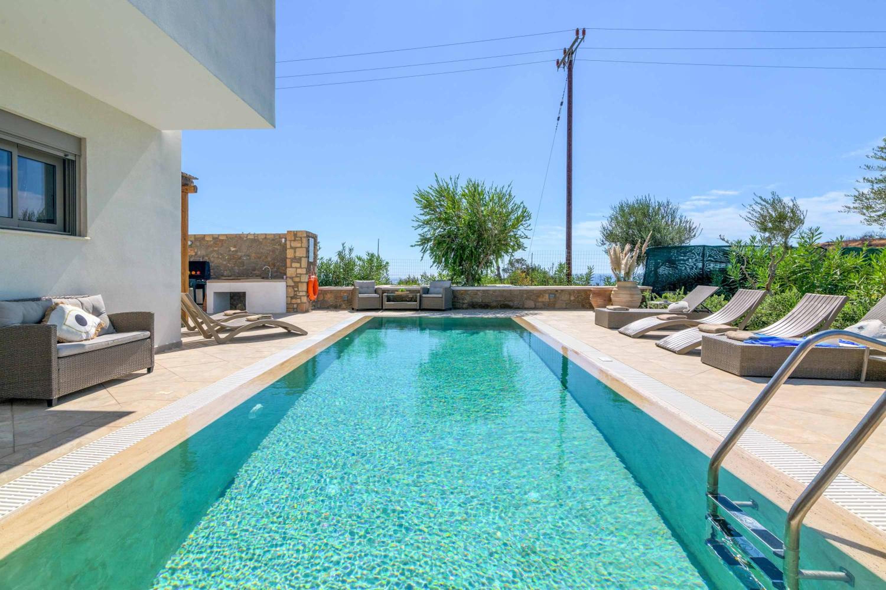 Villa photo 1