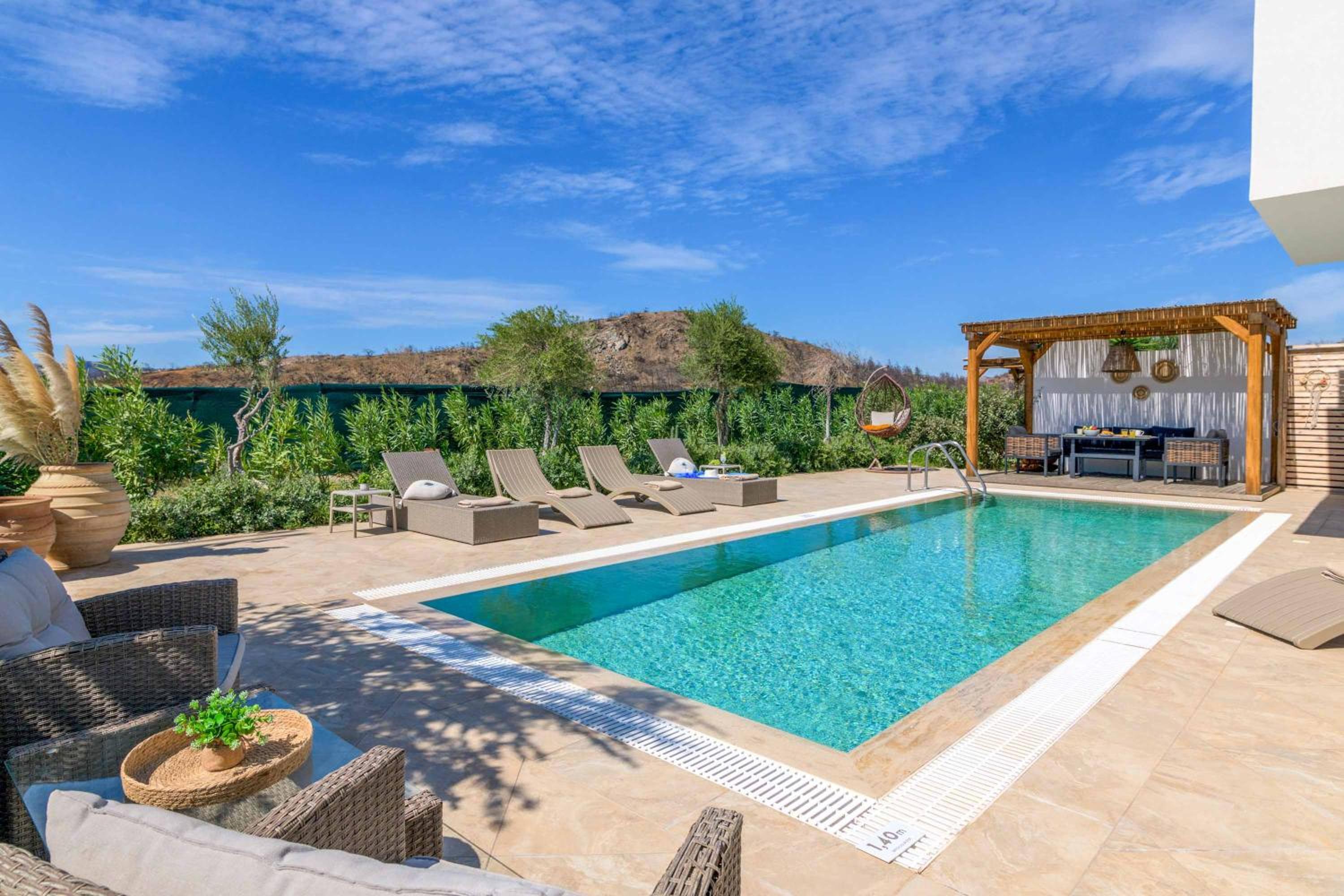 Villa photo 2