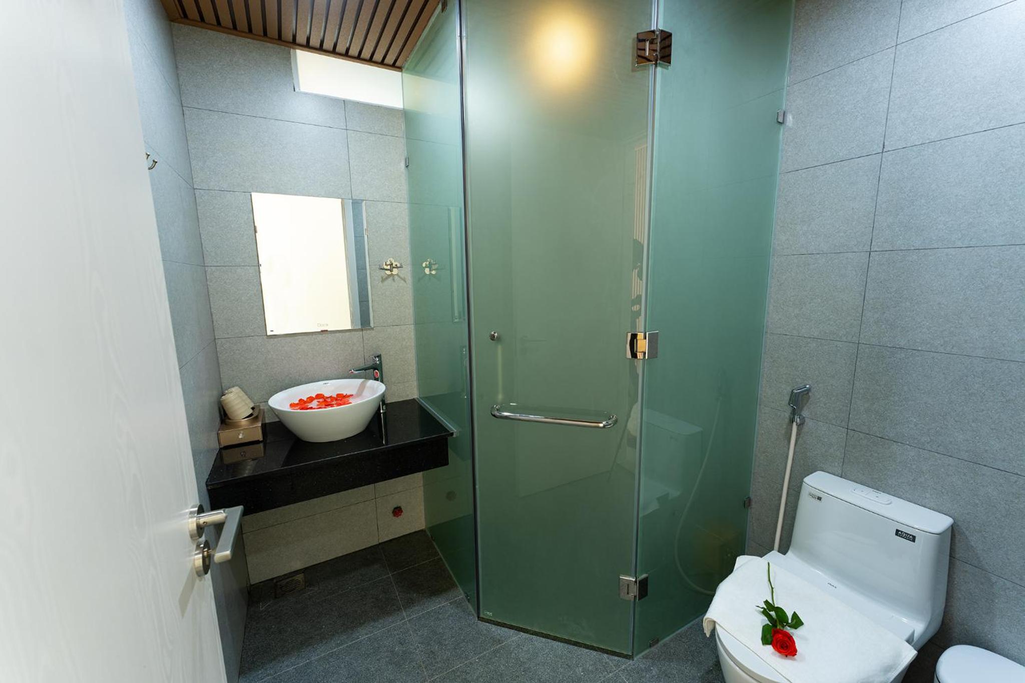 Deluxe Double Room - Photo 8