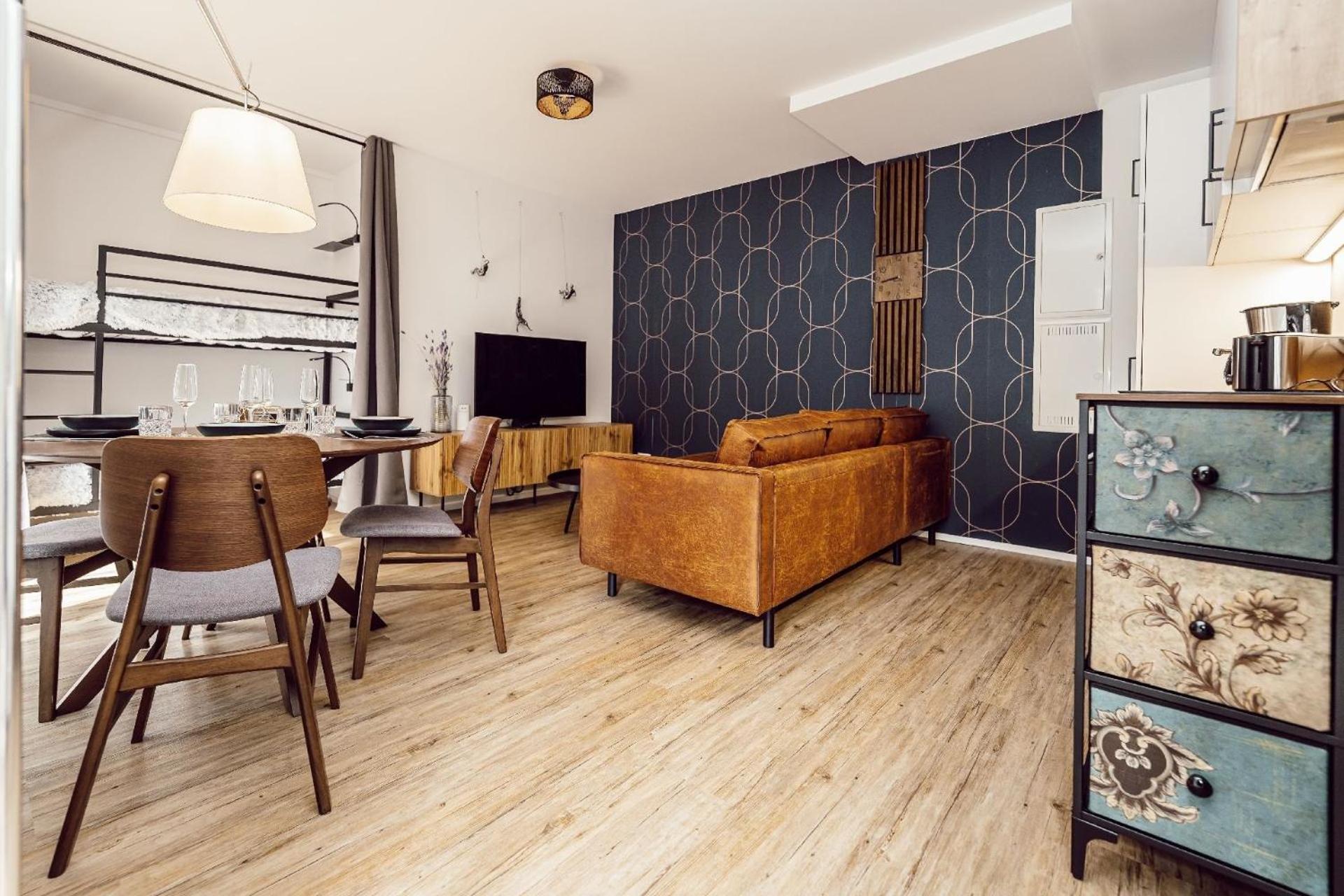 Apartment photo 1