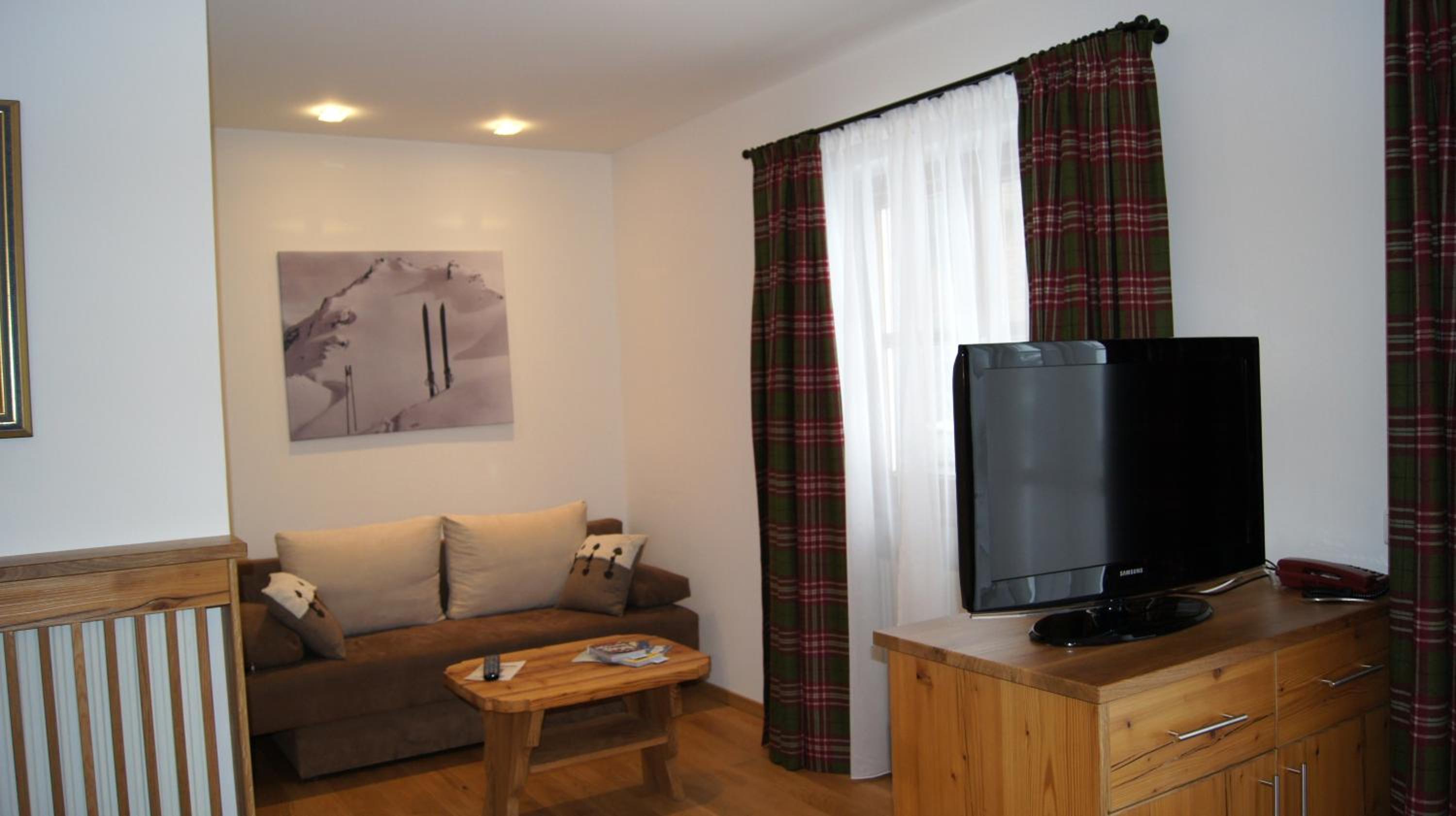 Double Room - Photo 16