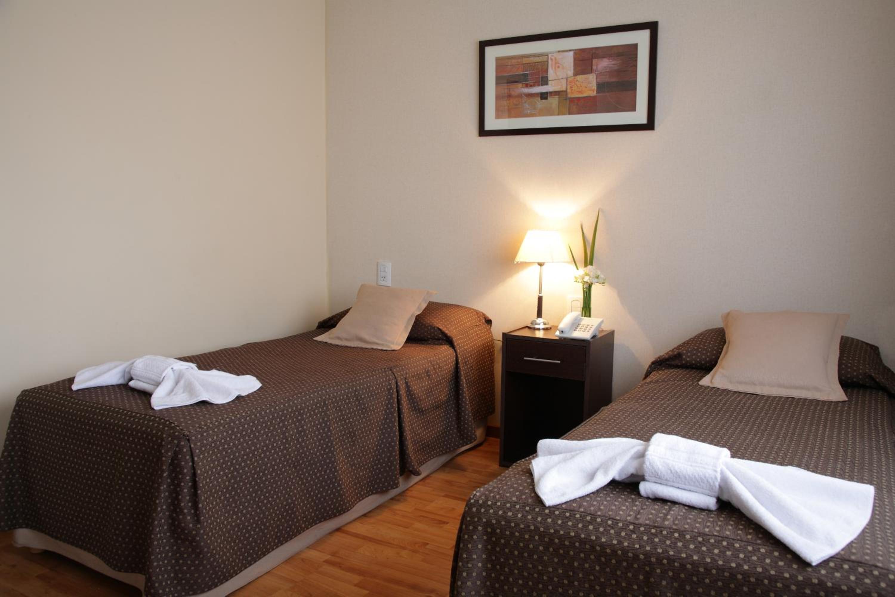 Standard Twin Room photo 2