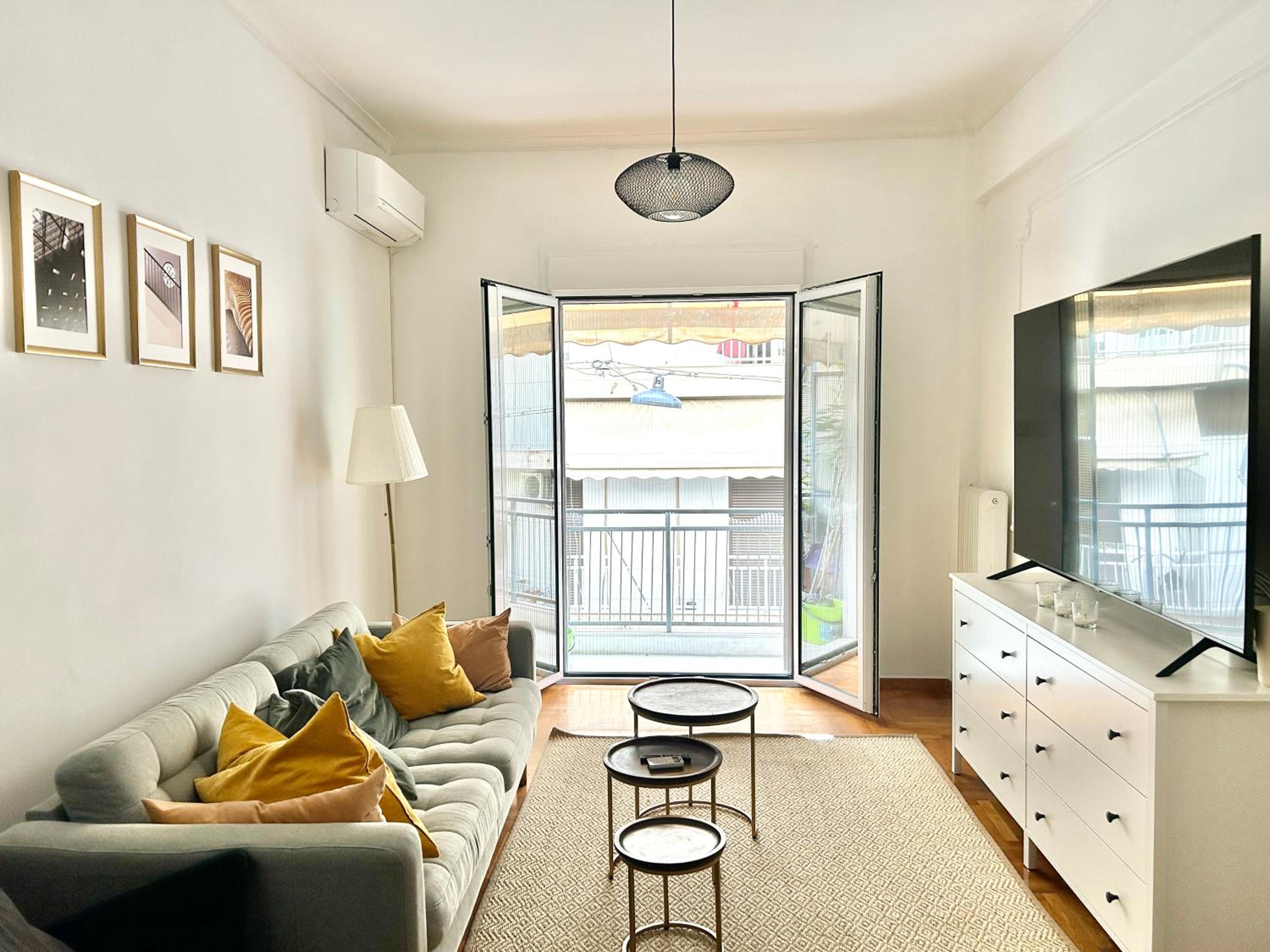 One-Bedroom Apartment