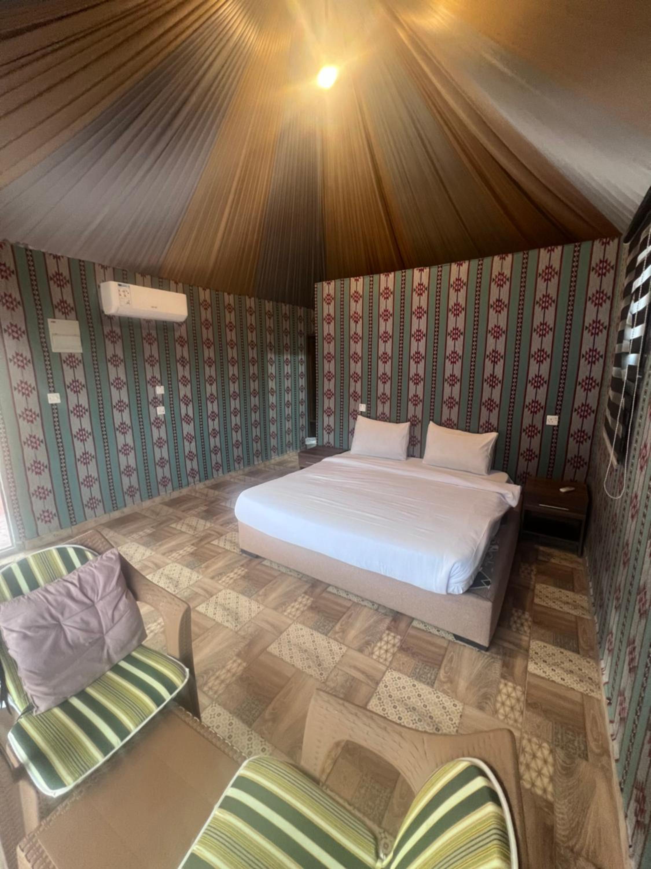 Deluxe Double Room photo 3