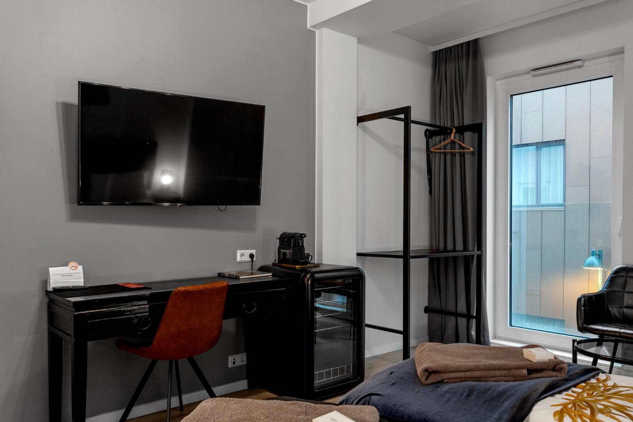 Twin Room - Photo 5
