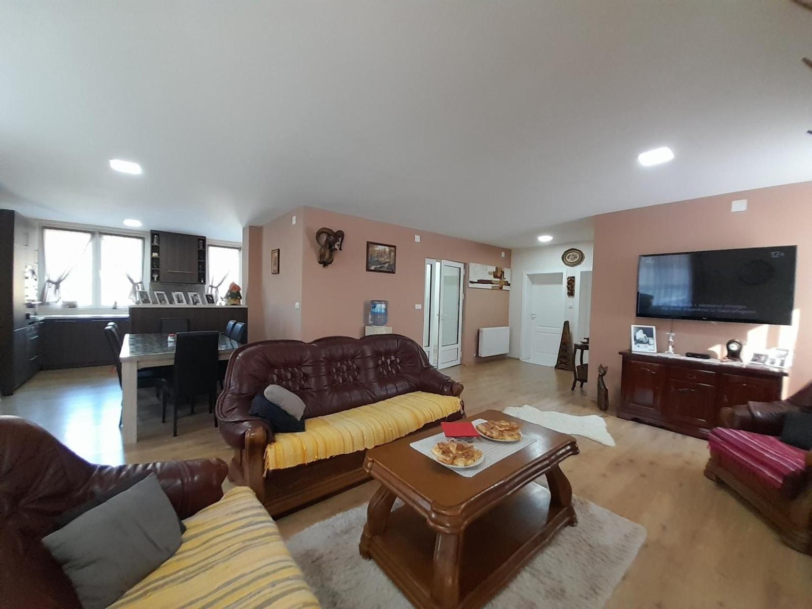 Two-Bedroom House photo 3