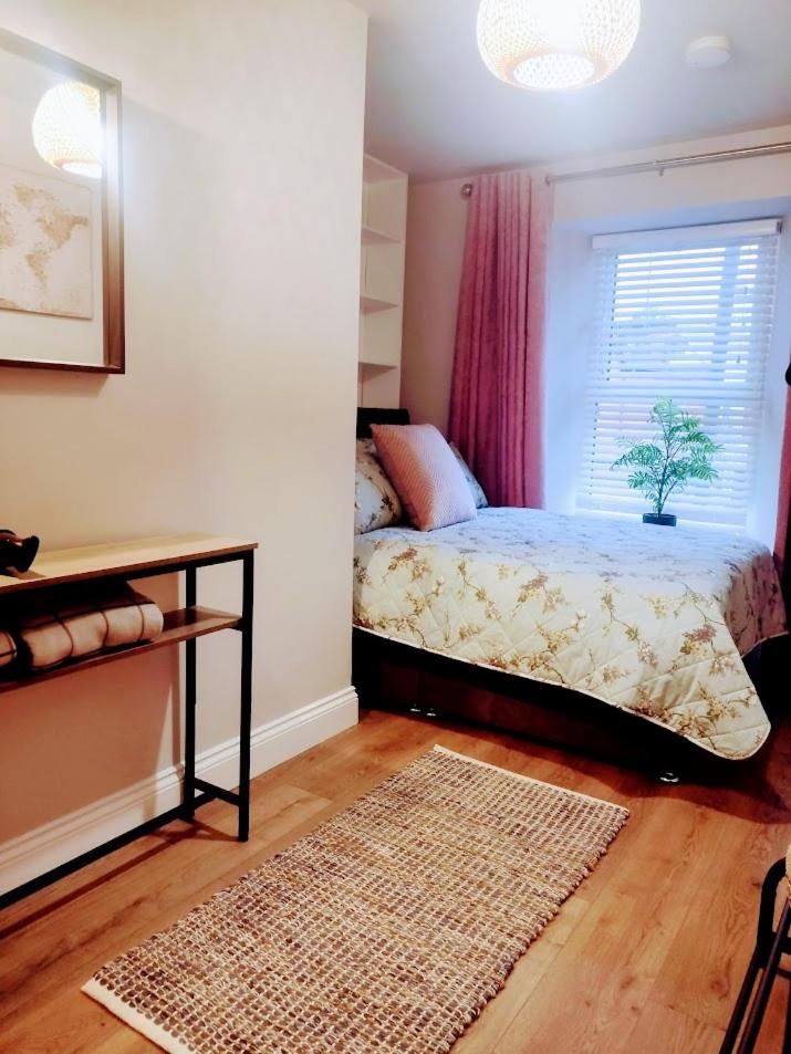 Two-Bedroom Deluxe Apartment with Ocean View