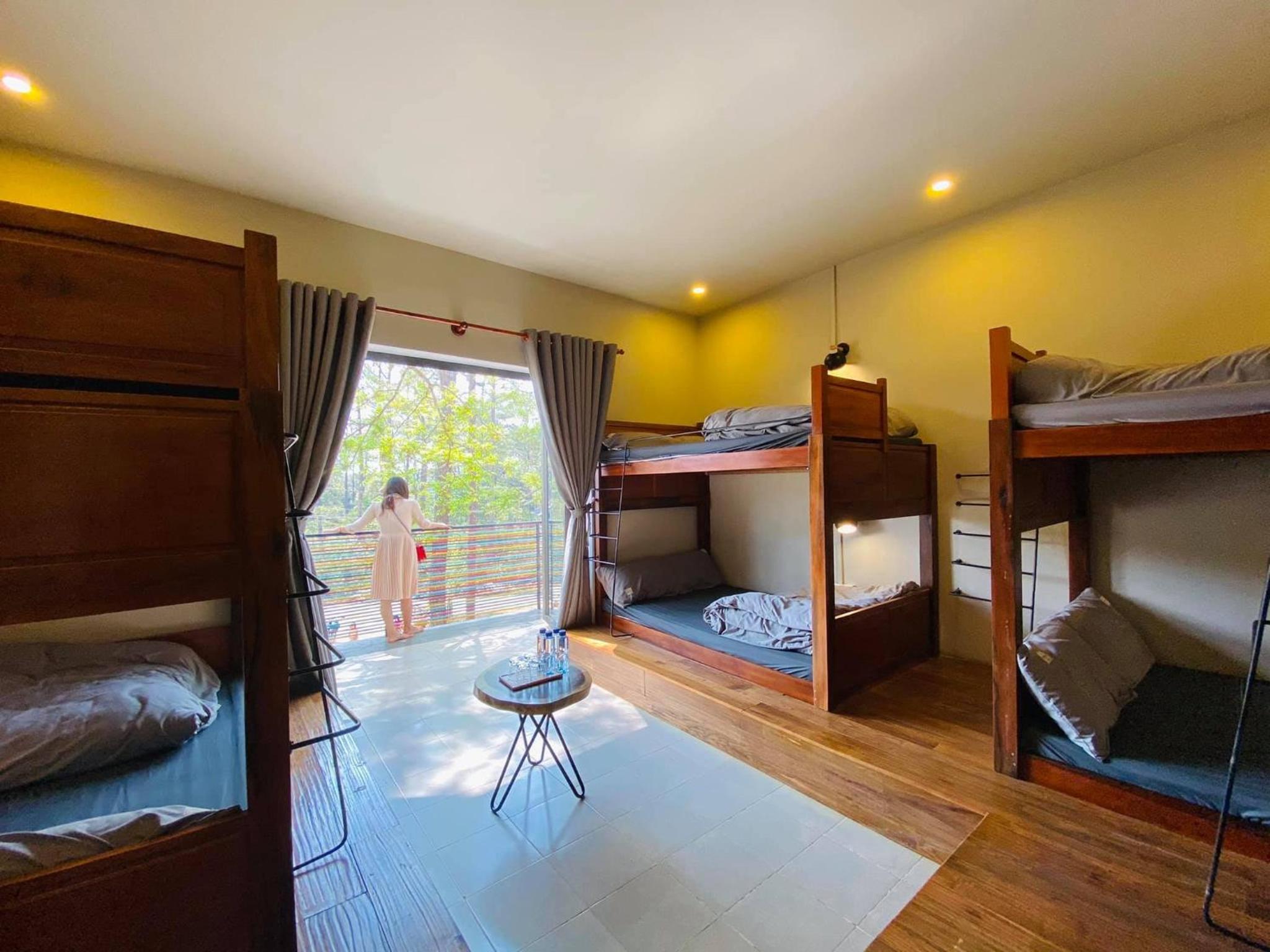 8-Bed Female Dormitory Room photo 3