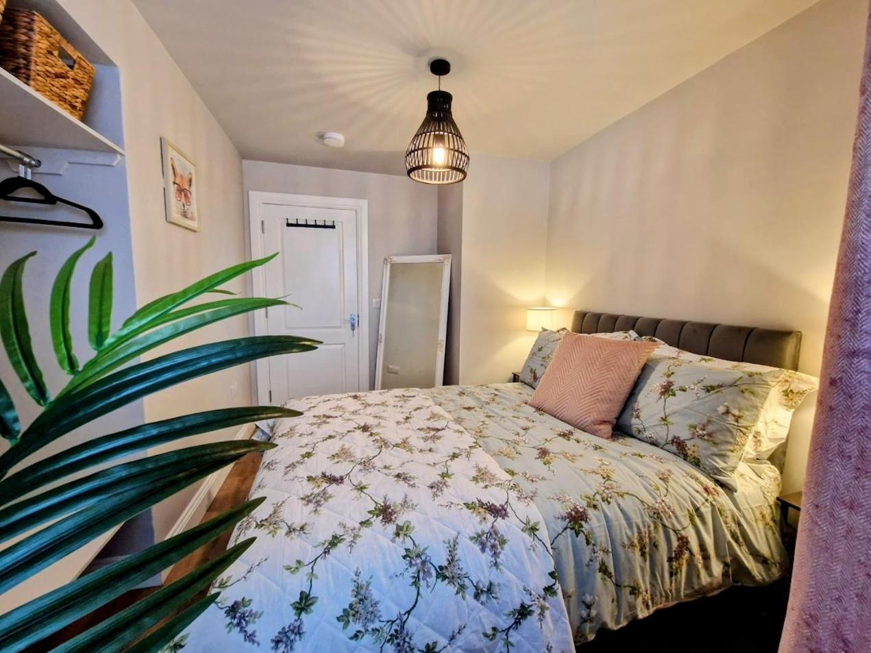 Two-Bedroom Deluxe Apartment with Harbor View