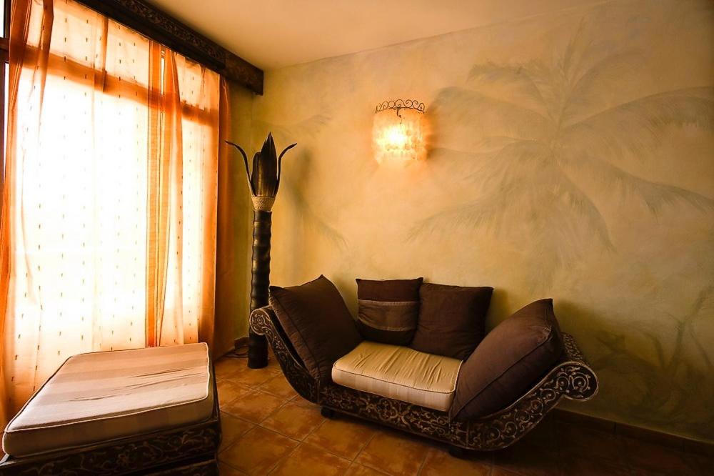 One-Bedroom Apartment with Sea View and Balcony photo 3