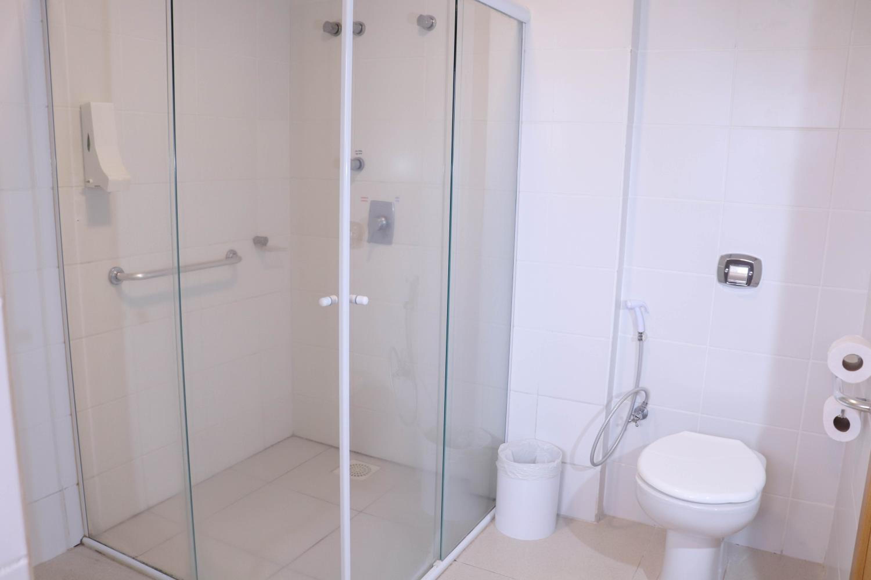 Double Room - Disability Access photo 3