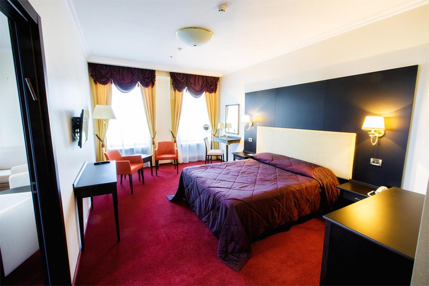 Suite with River View