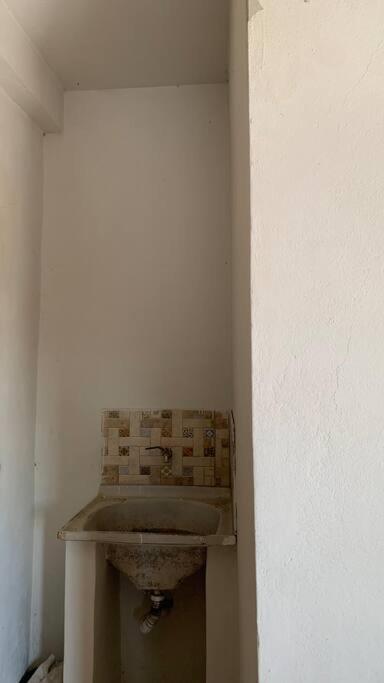 One-Bedroom House photo 3