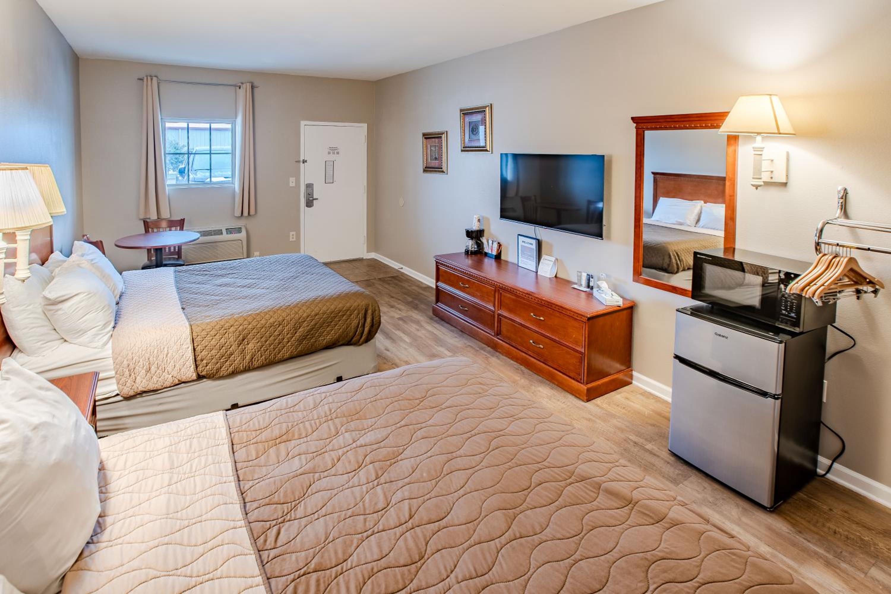Queen Room With Two Queen Beds