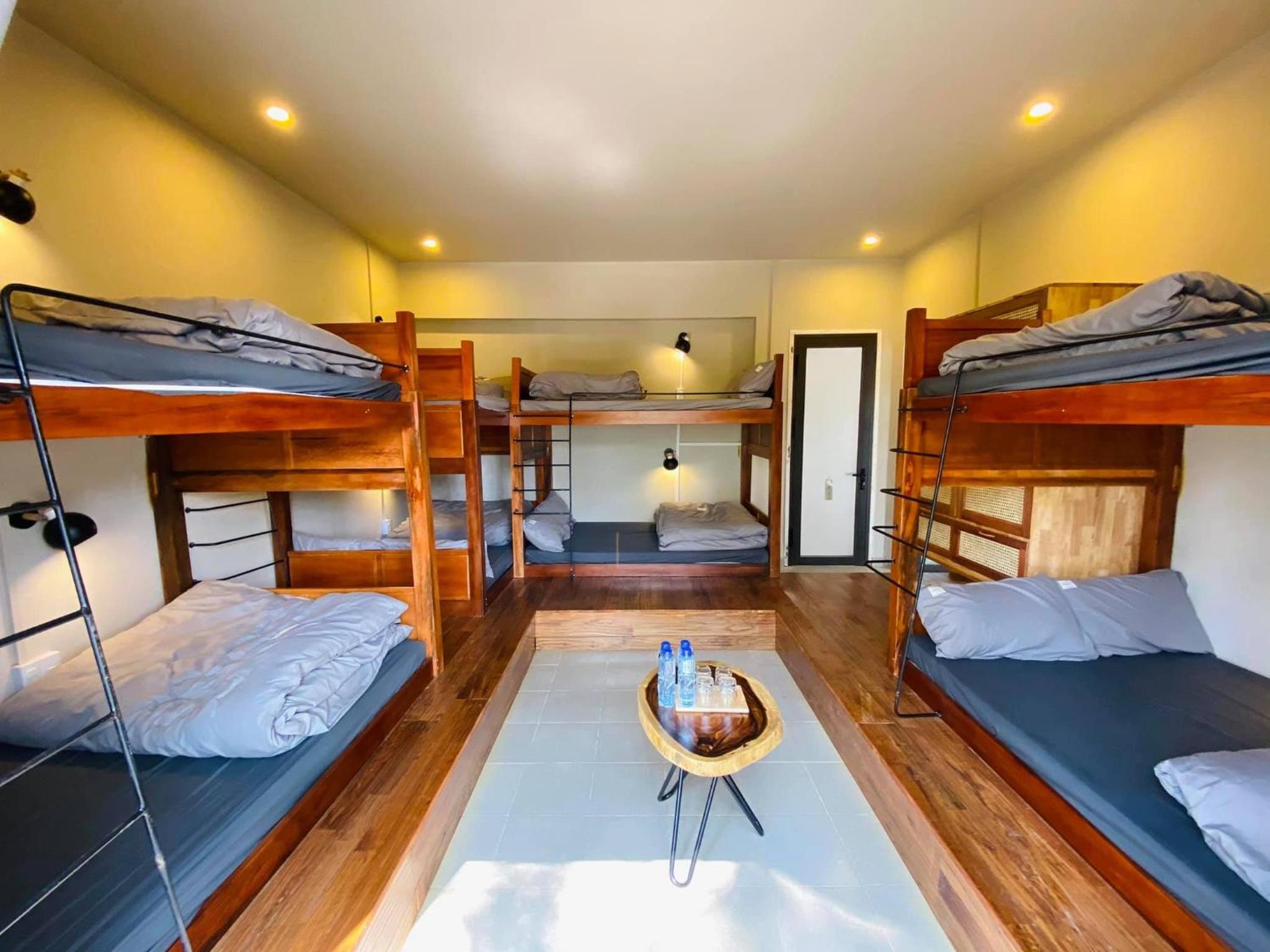 8-Bed Female Dormitory Room photo 1