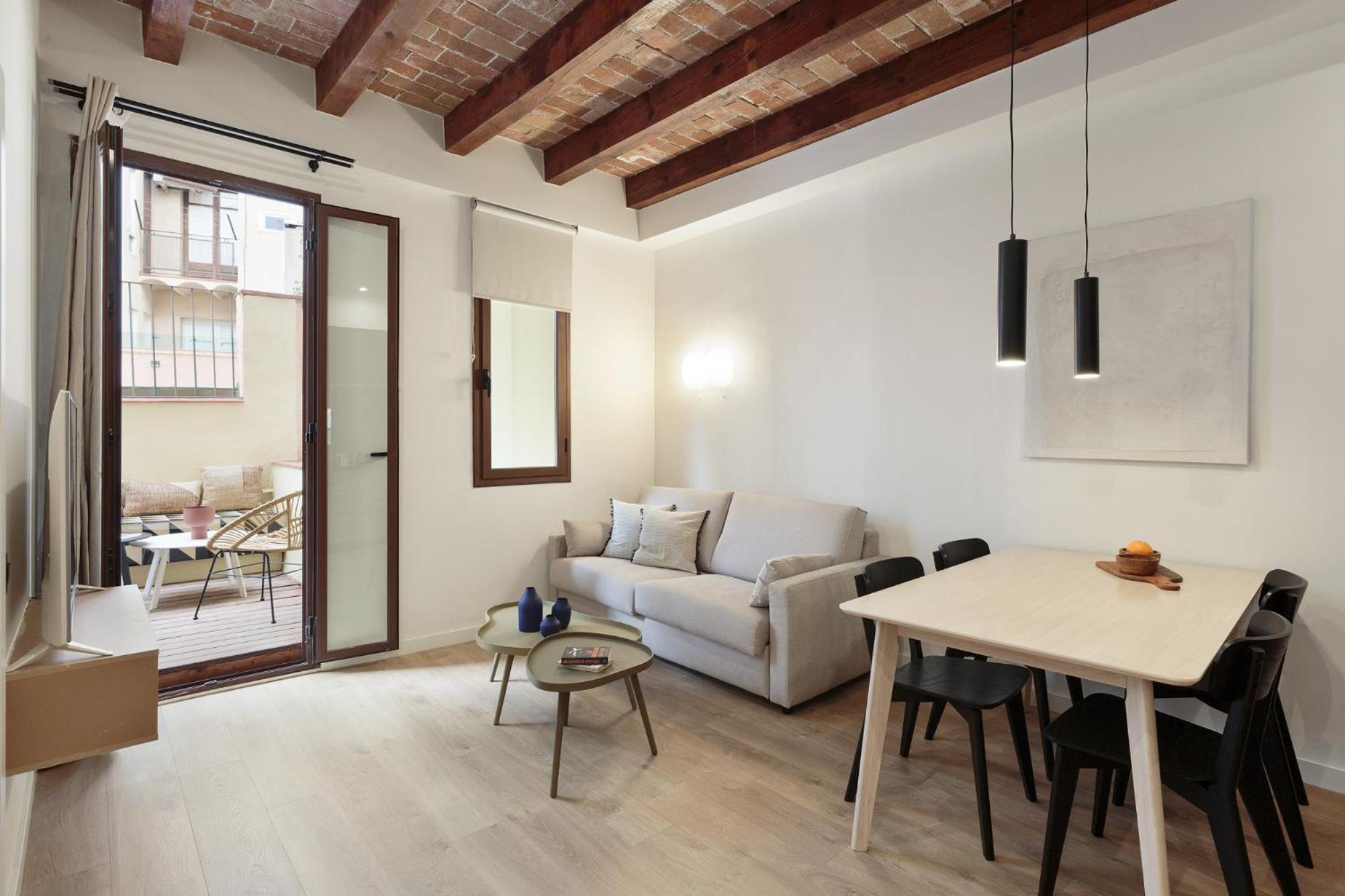 Apartamento con Balcón