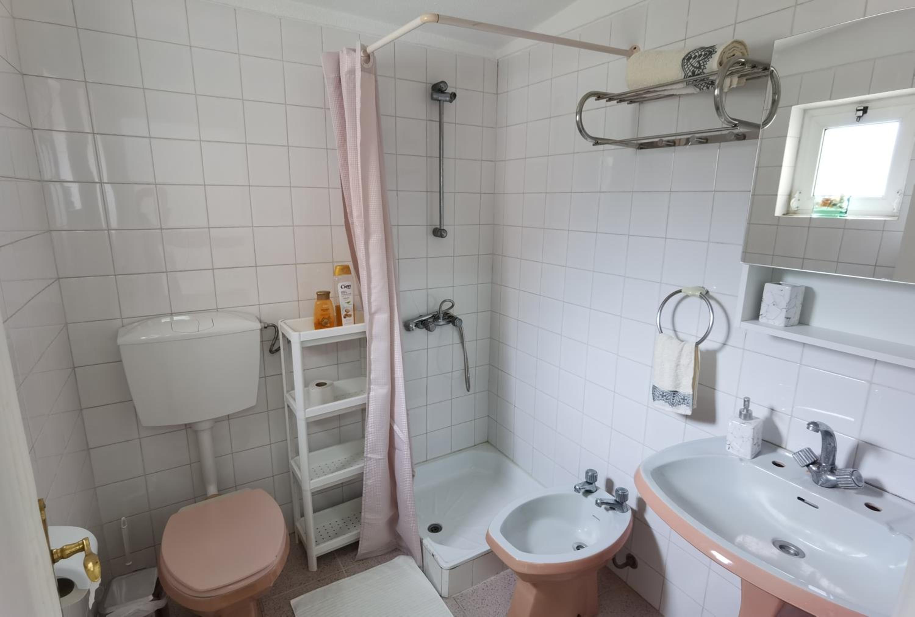 Double Room With Private Bathroom photo 3