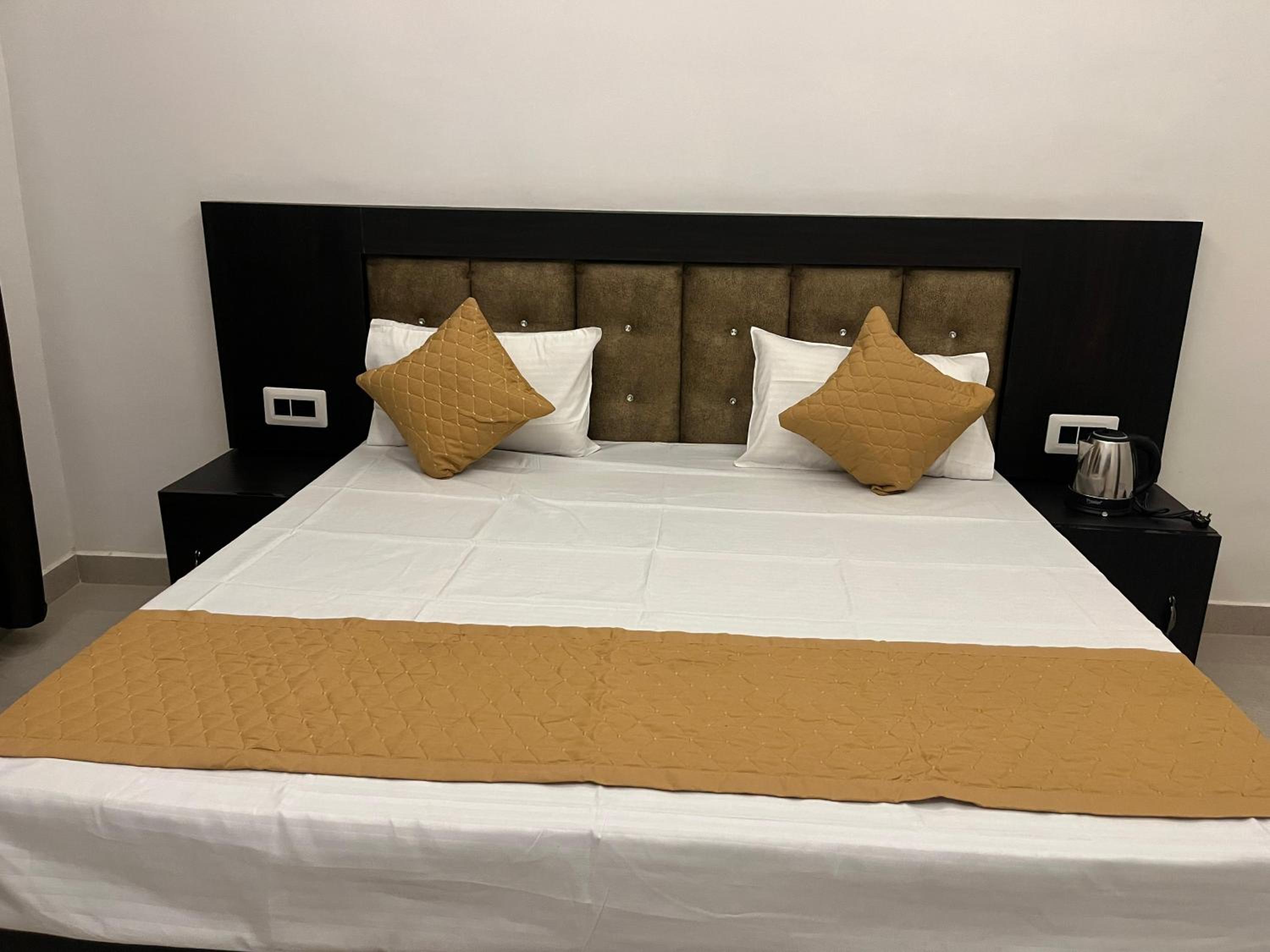 Deluxe Double Room photo 3