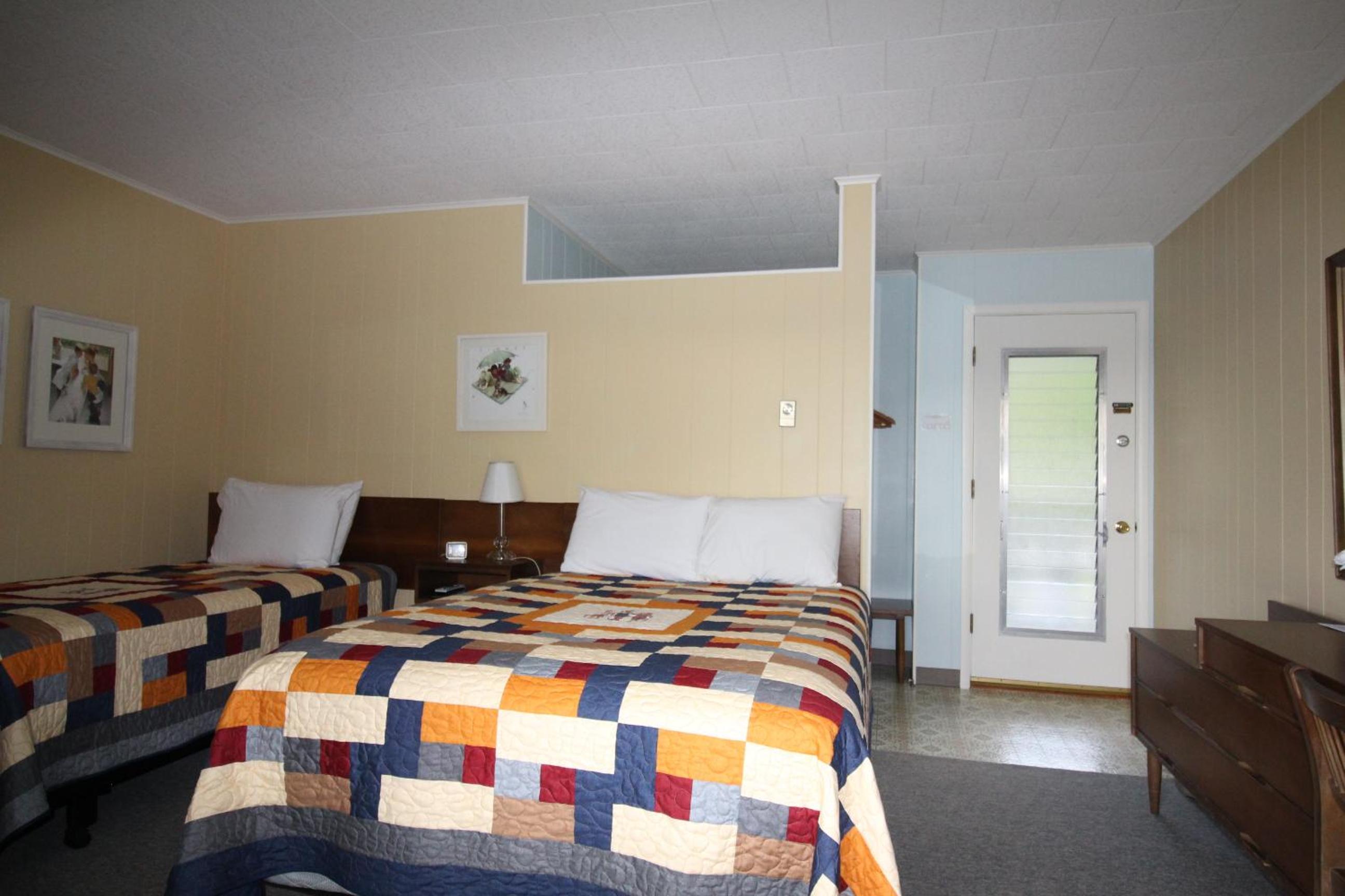 Triple Room with Lake View photo 1