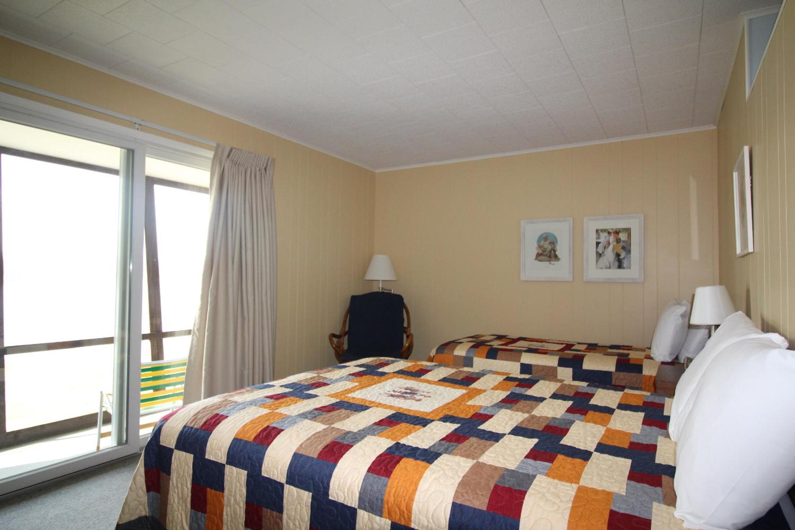 Triple Room with Lake View photo 2