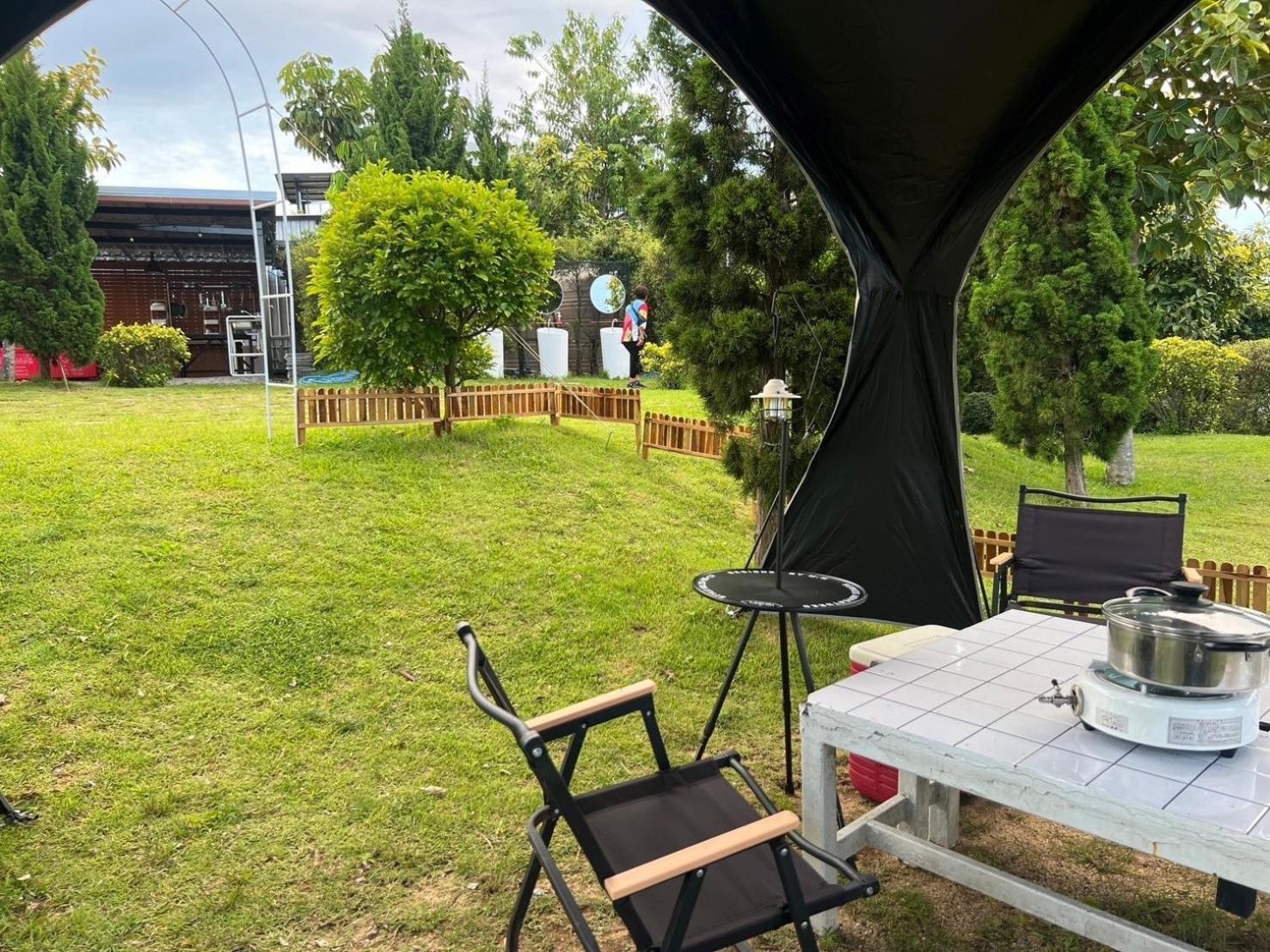 Tent (6 Adults)  photo 3