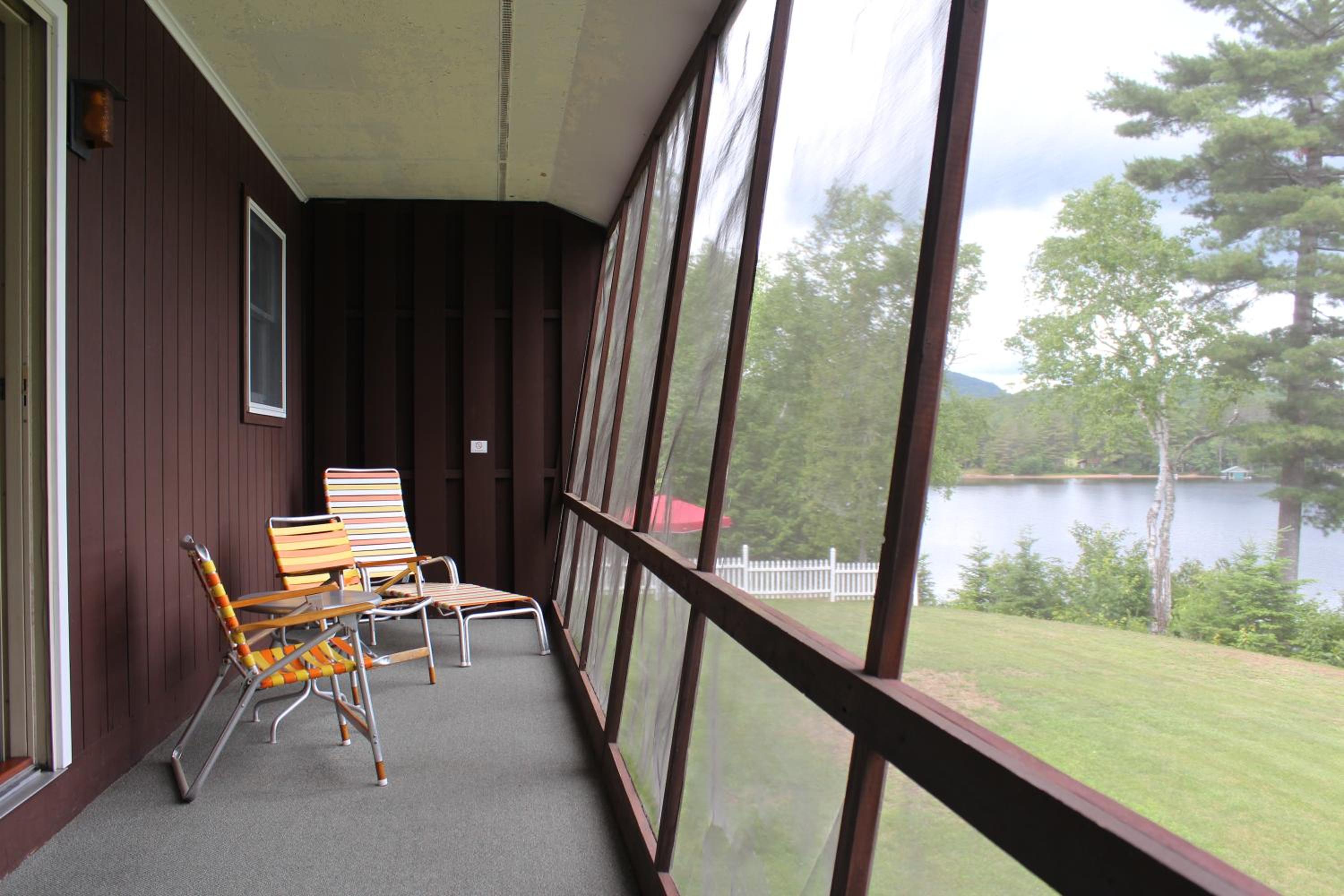 Studio with Lake View photo 2