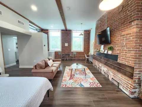 Apartment photo 2