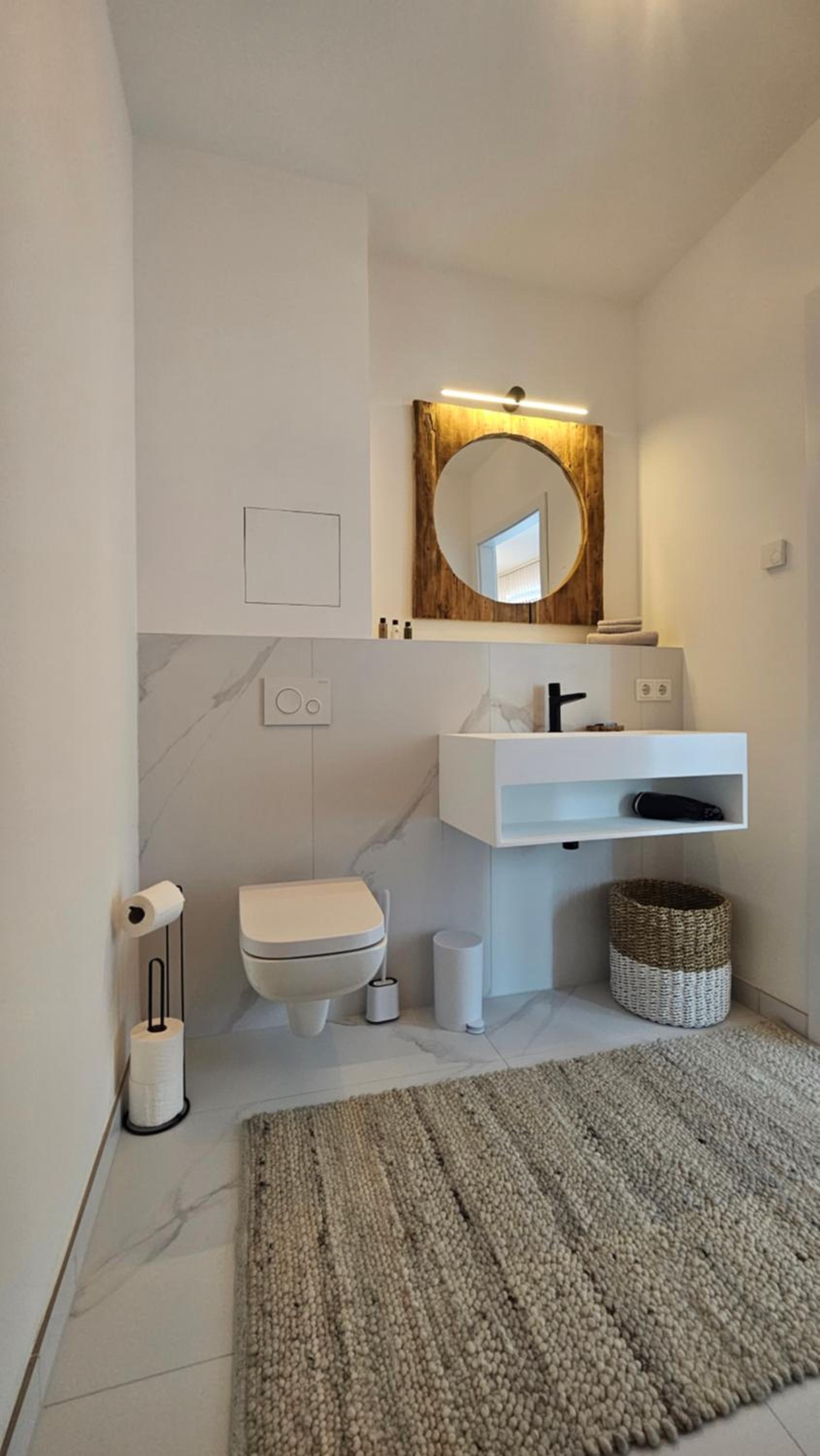 One-Bedroom Apartment with Garden photo 2