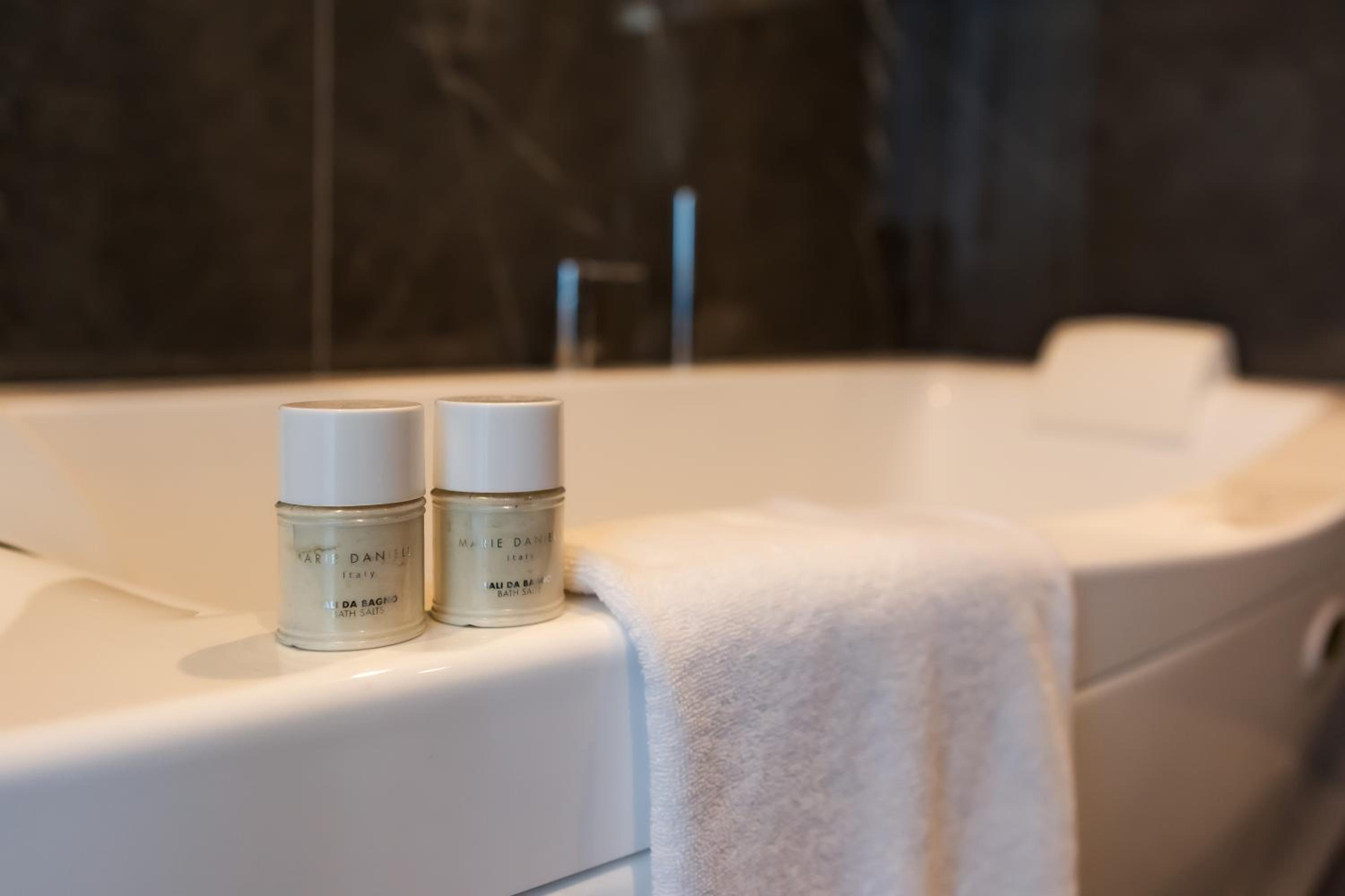 Junior Suite with Sea View with Spa access photo 2