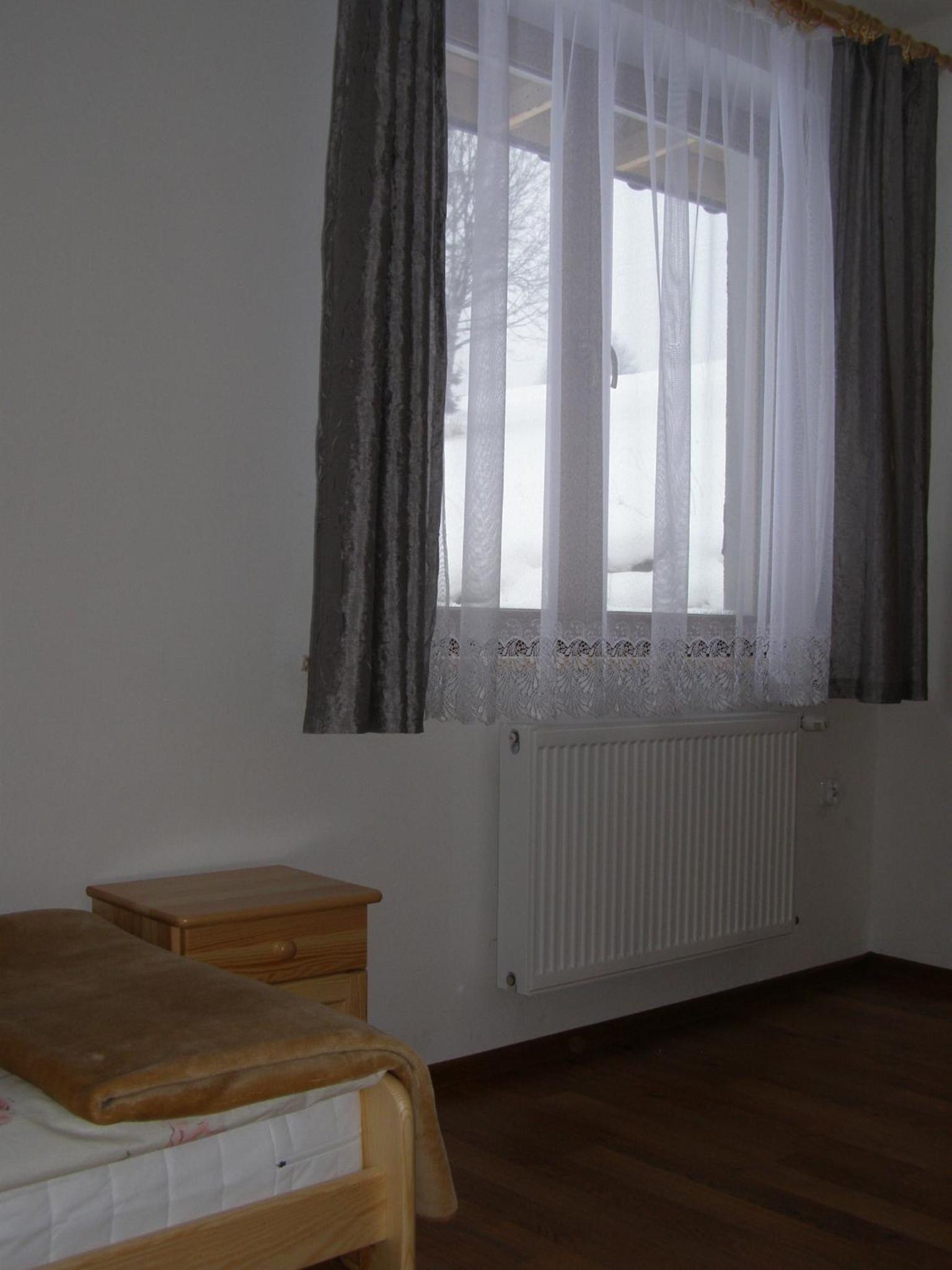 Twin Room with Bathroom photo 2