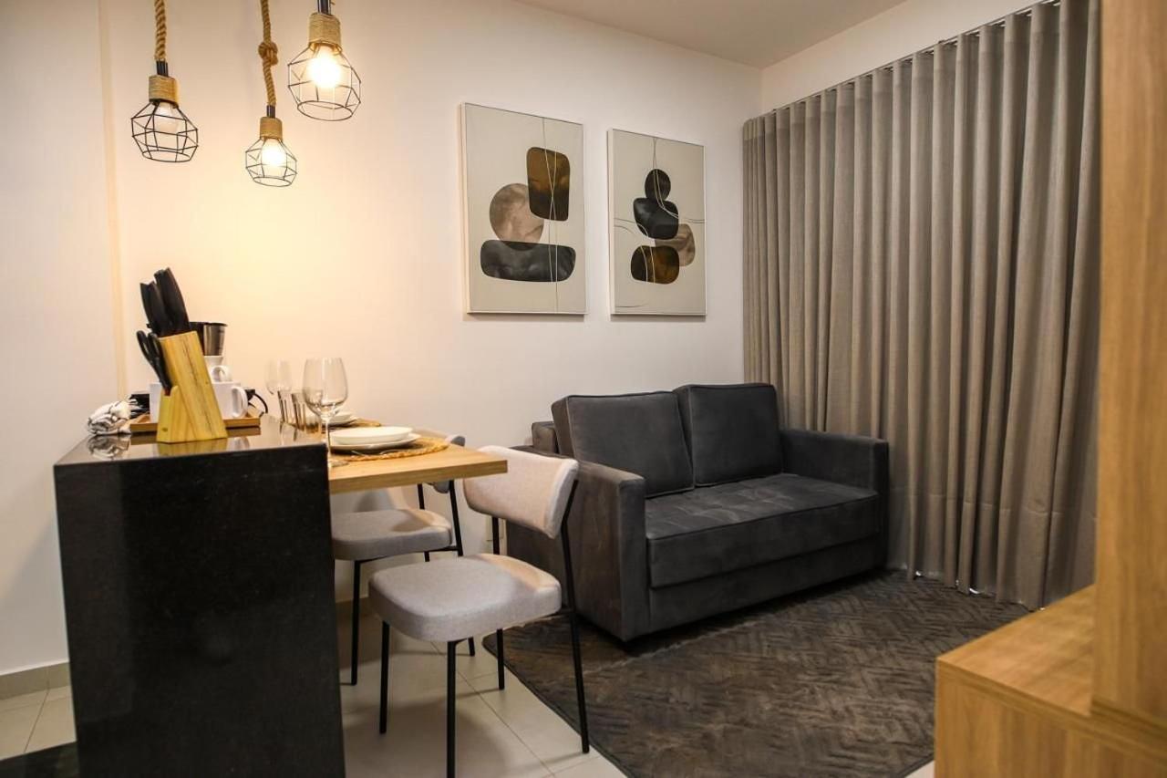 One-Bedroom Apartment with Balcony and City View photo 1