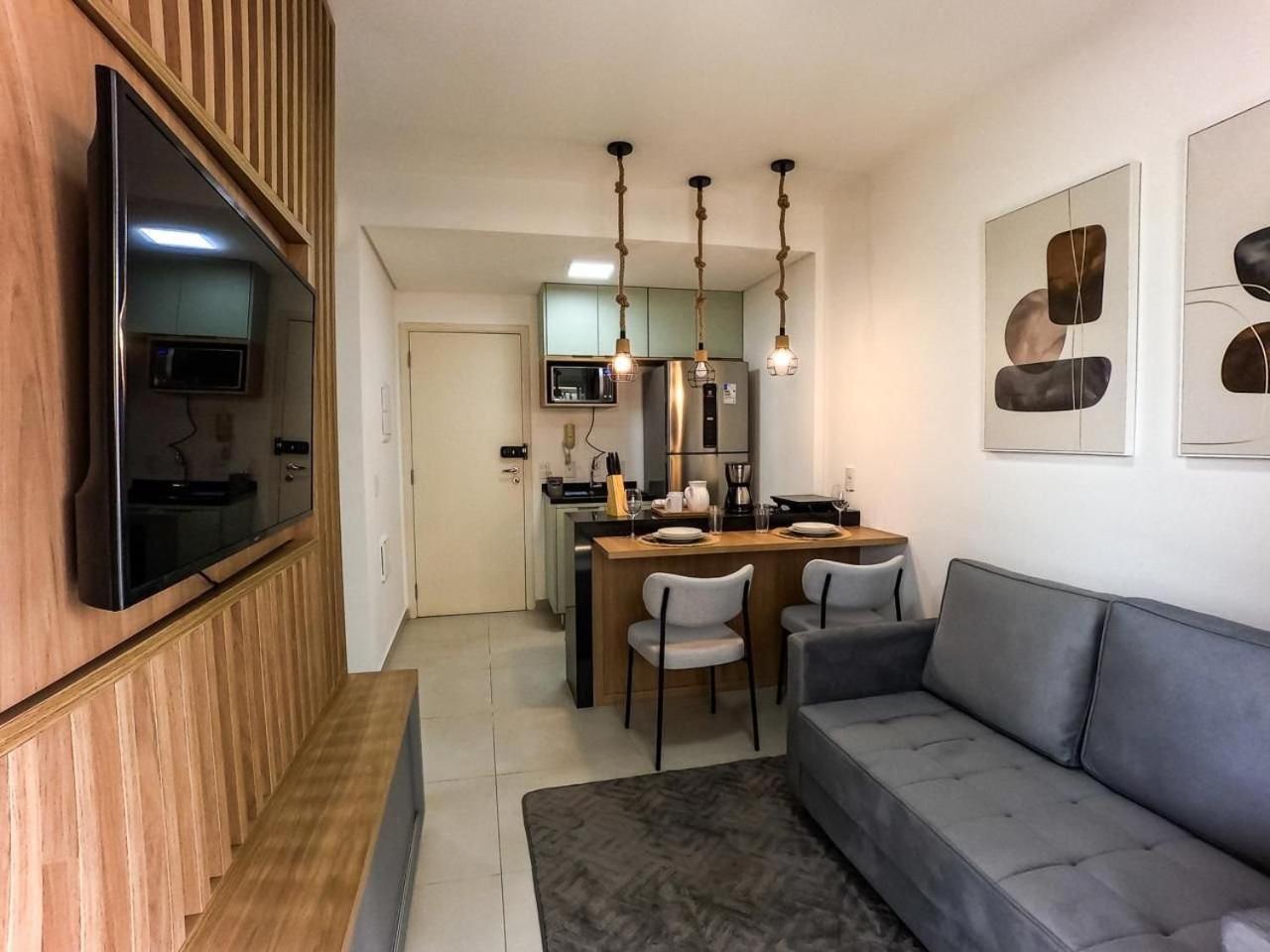 One-Bedroom Apartment with Balcony and City View photo 2