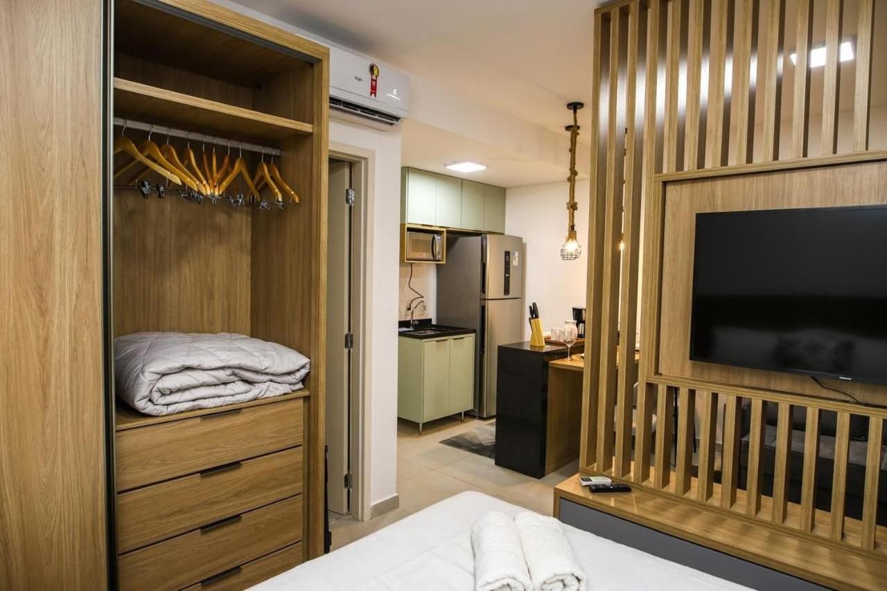 One-Bedroom Apartment with Balcony and City View photo 3