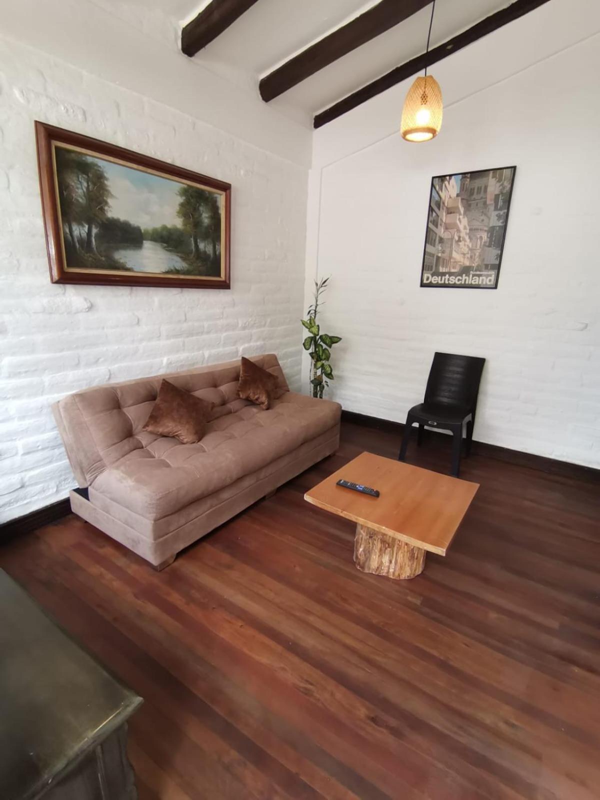 Bungalow With Patio photo 2