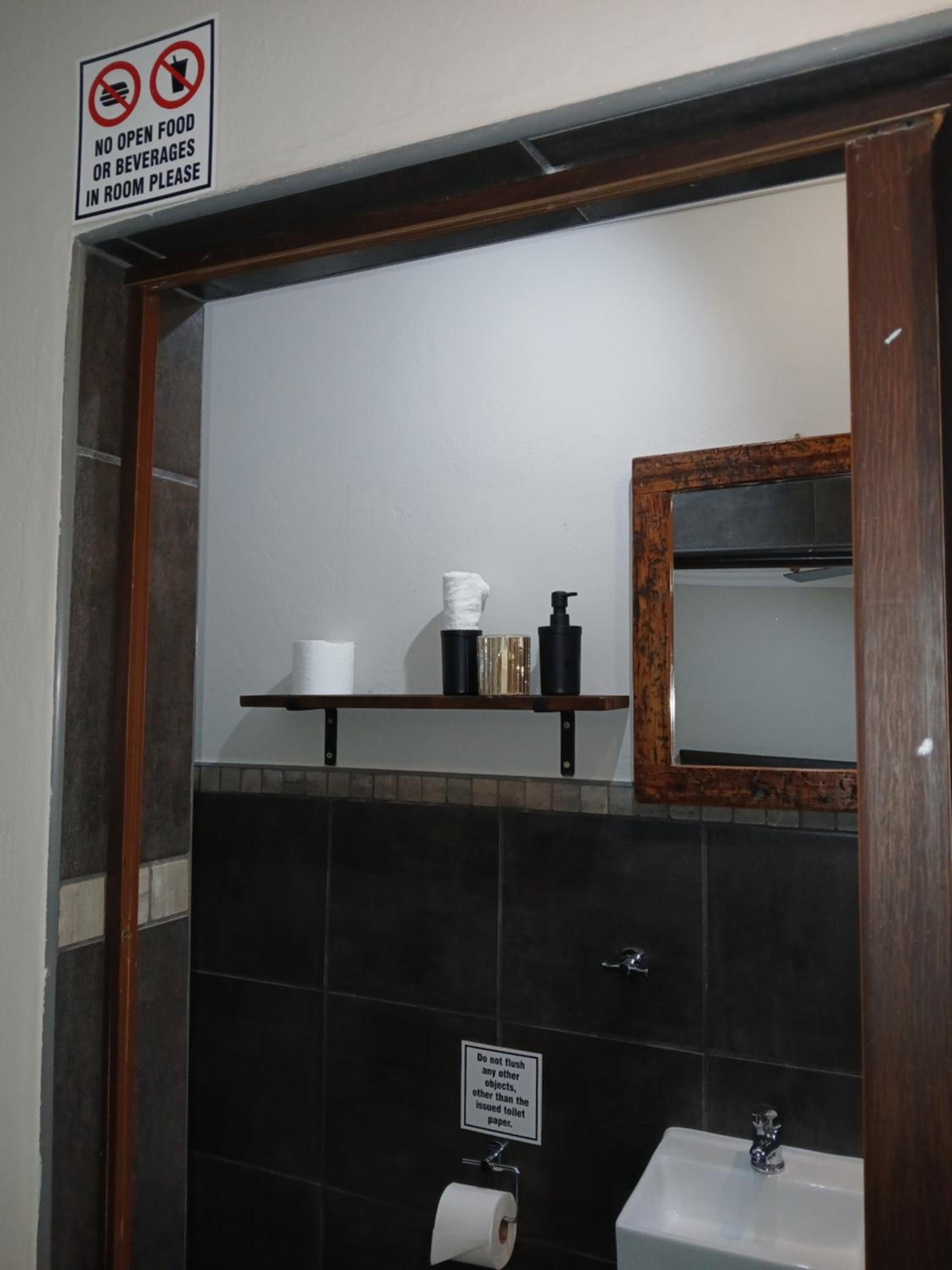 One-Bedroom Apartment - Photo 15