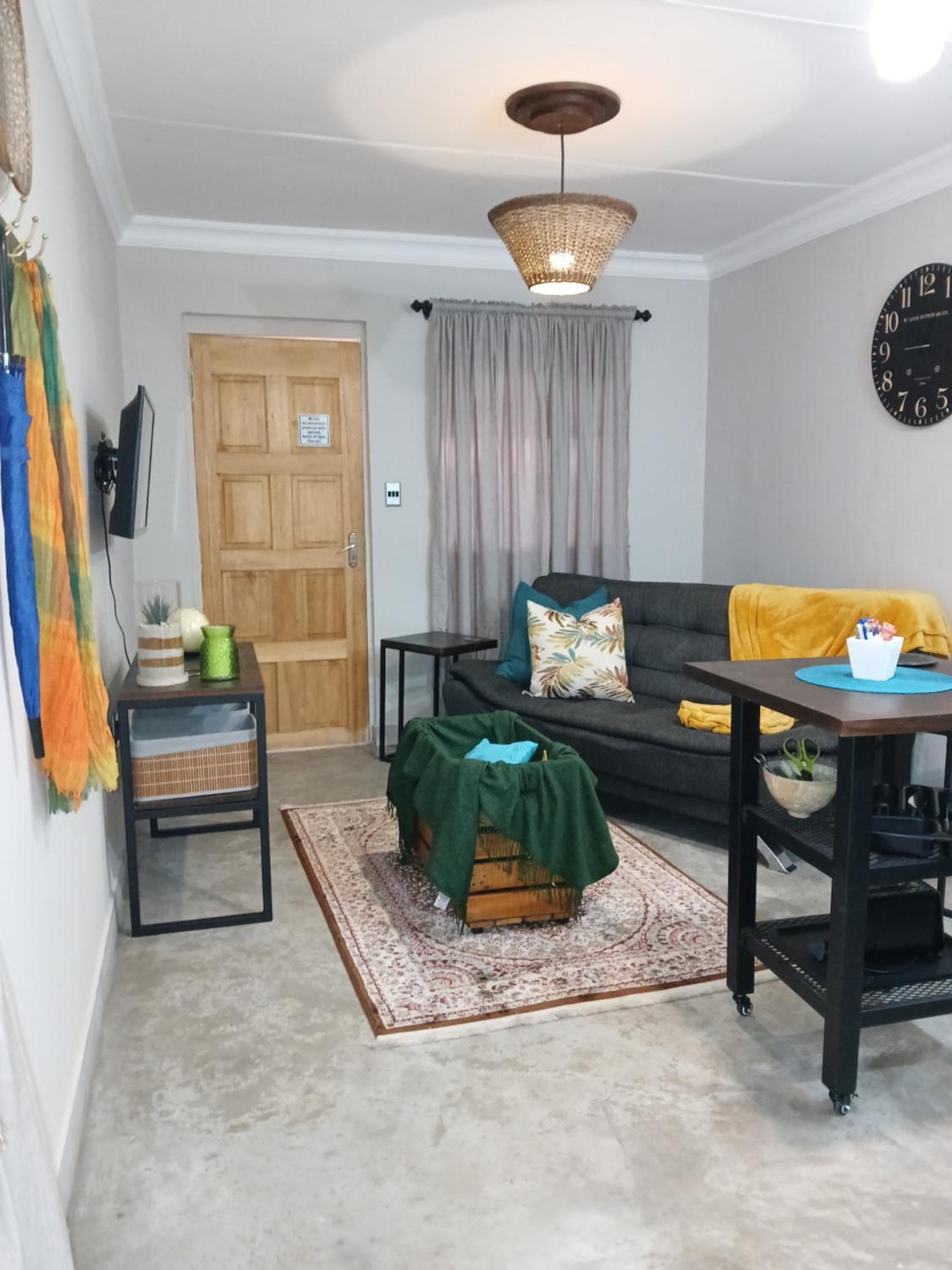 One-Bedroom Apartment - Photo 13