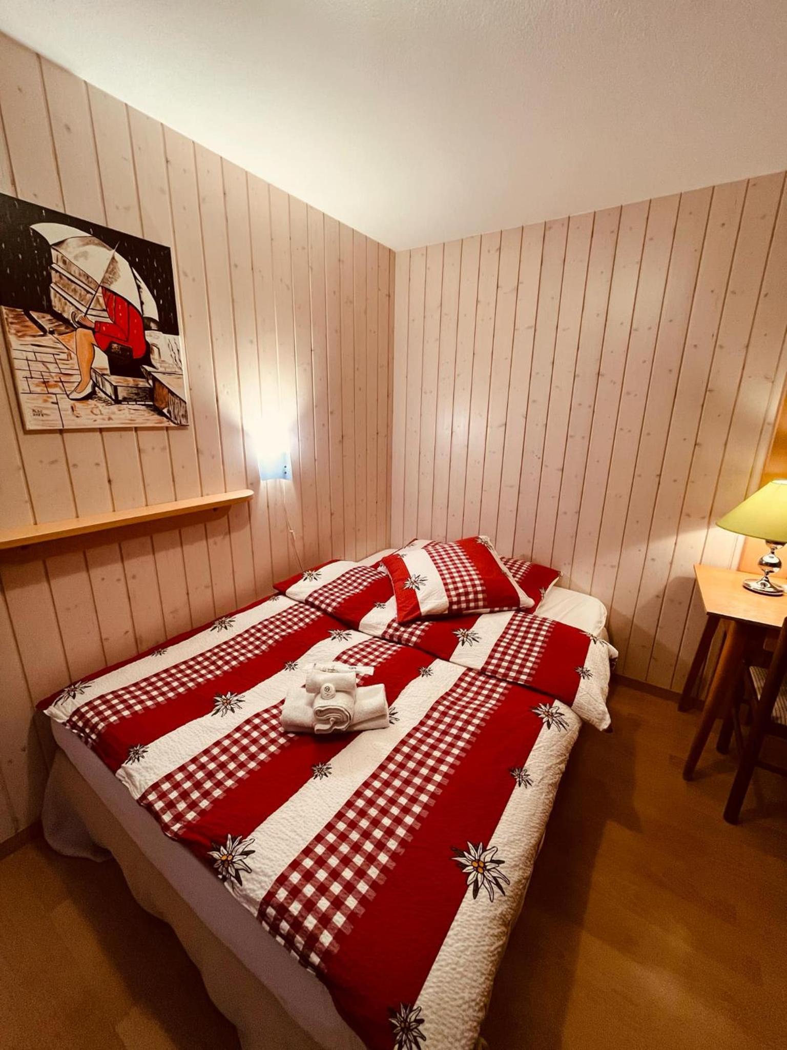 Single Room With Shared Toilet