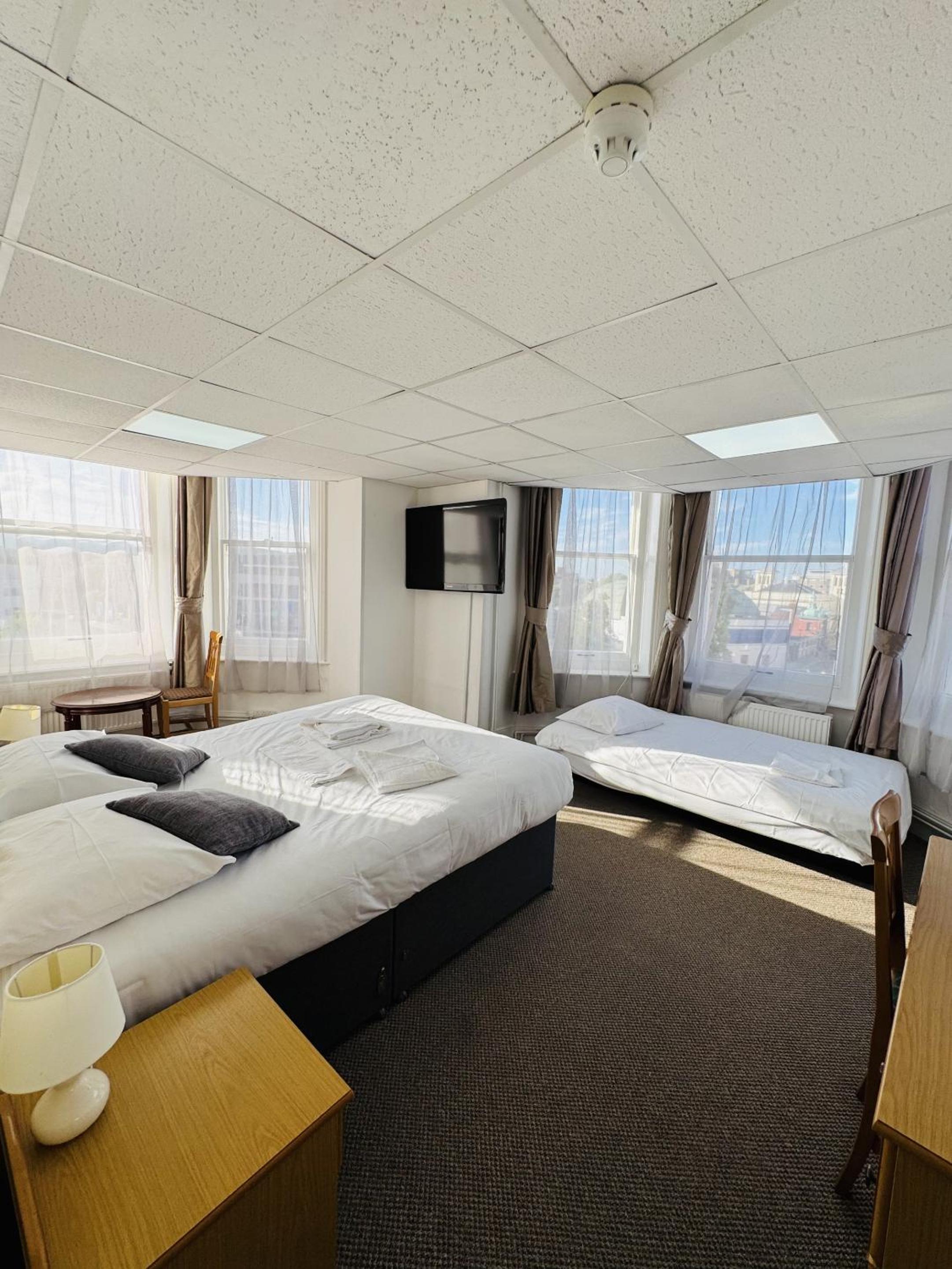 Deluxe King Room photo 1