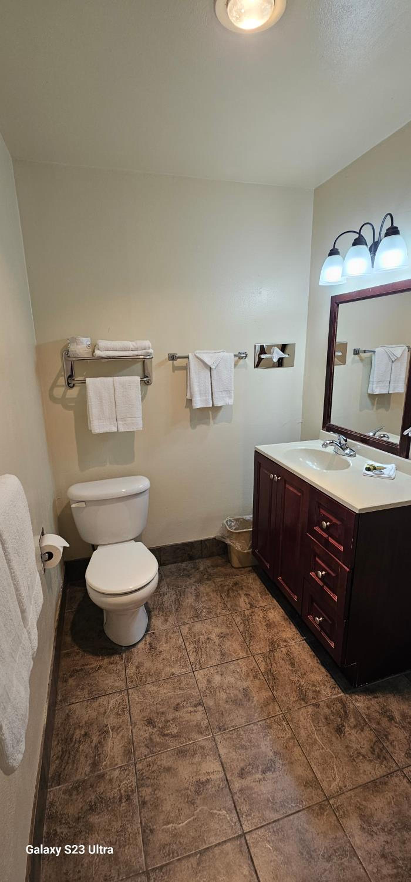 Standard King Room - Photo 2