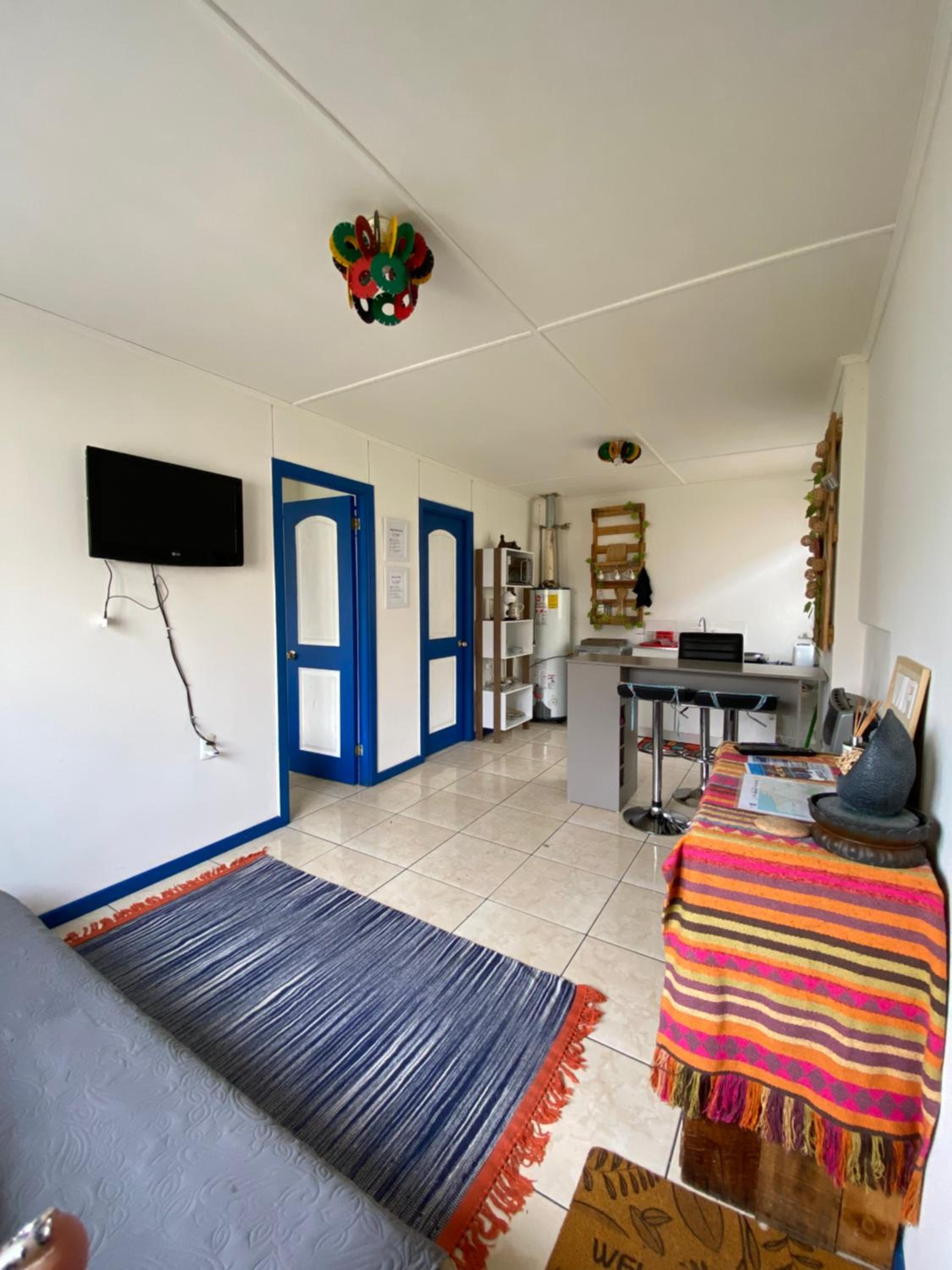 One-Bedroom Apartment photo 1