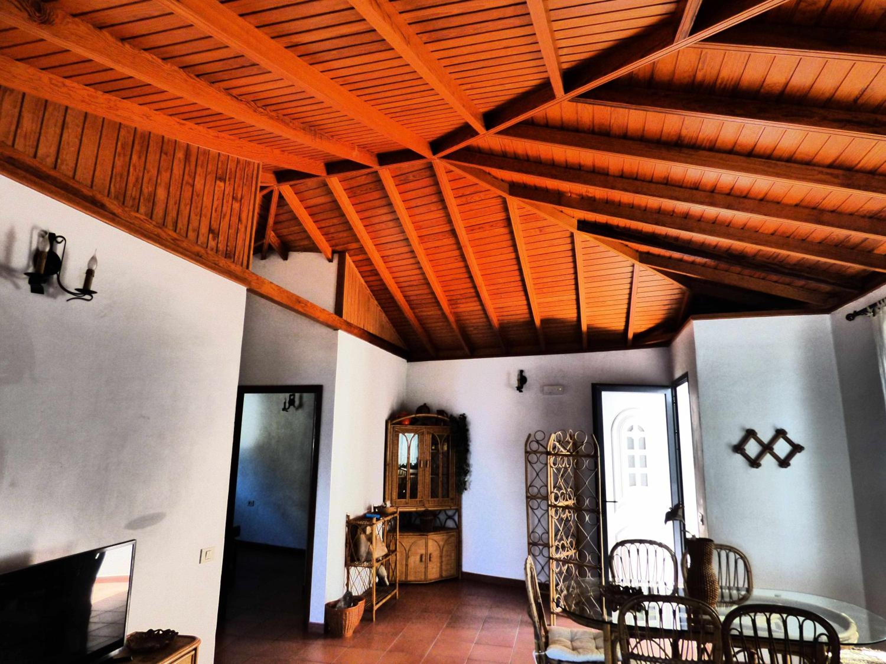 Apartamento de lujo de dos habitaciones con balcón