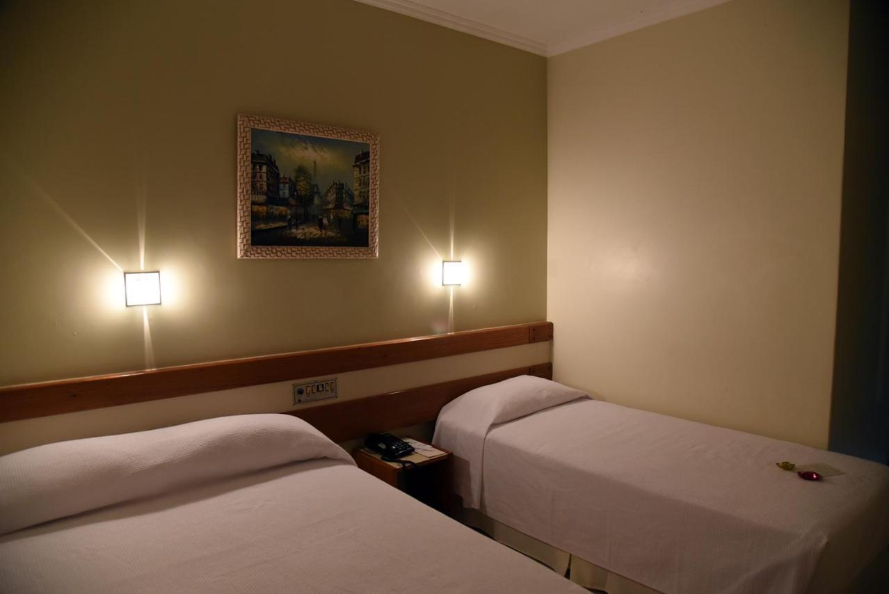 Luxury Triple Room - 1 Double Bed, 1 Single Bed photo 2