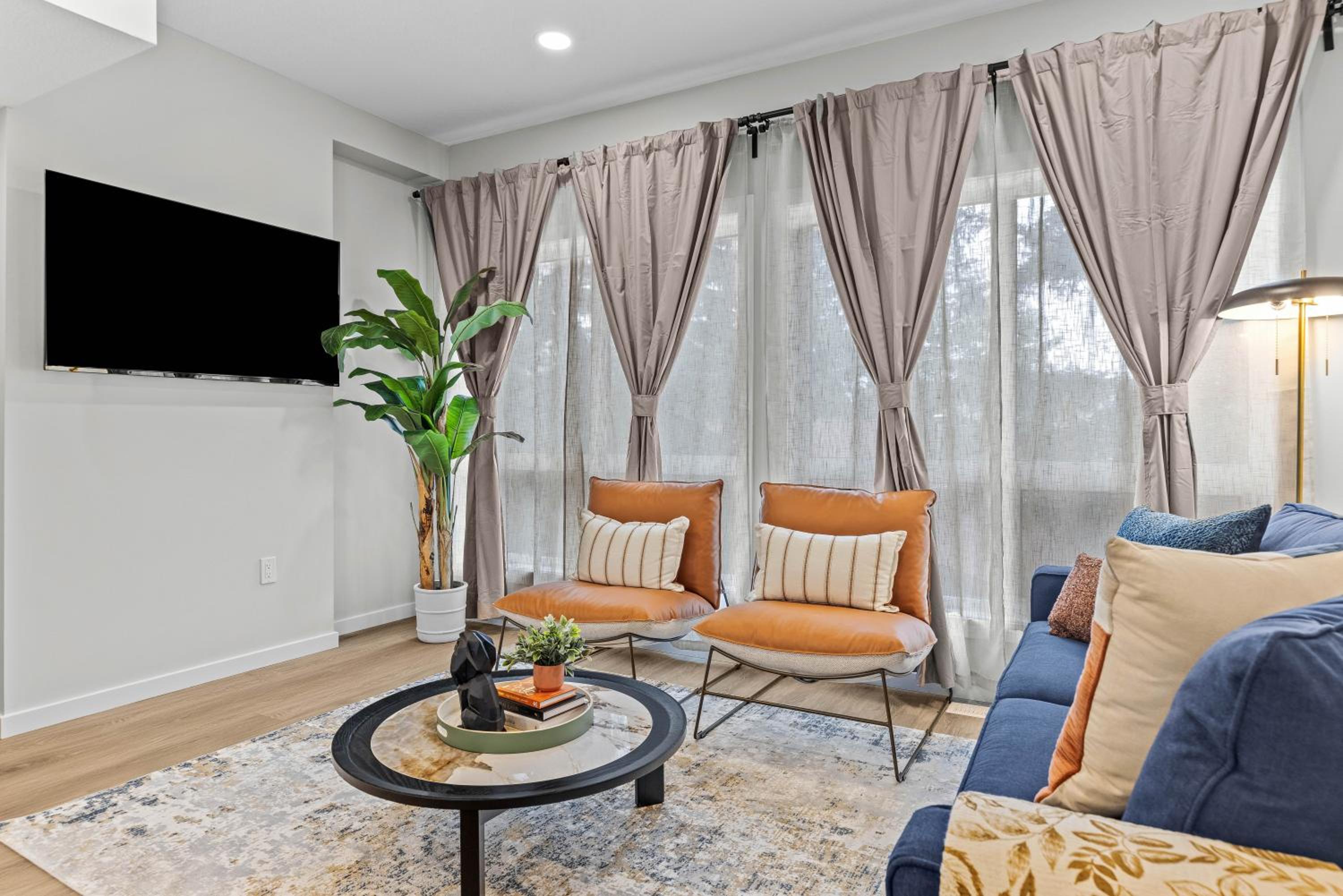 Three-Bedroom Townhouse photo 2