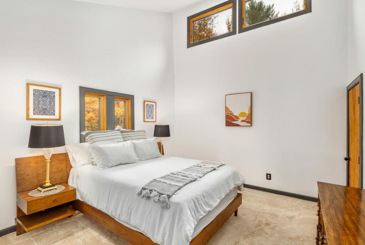 Four-Bedroom House photo 2