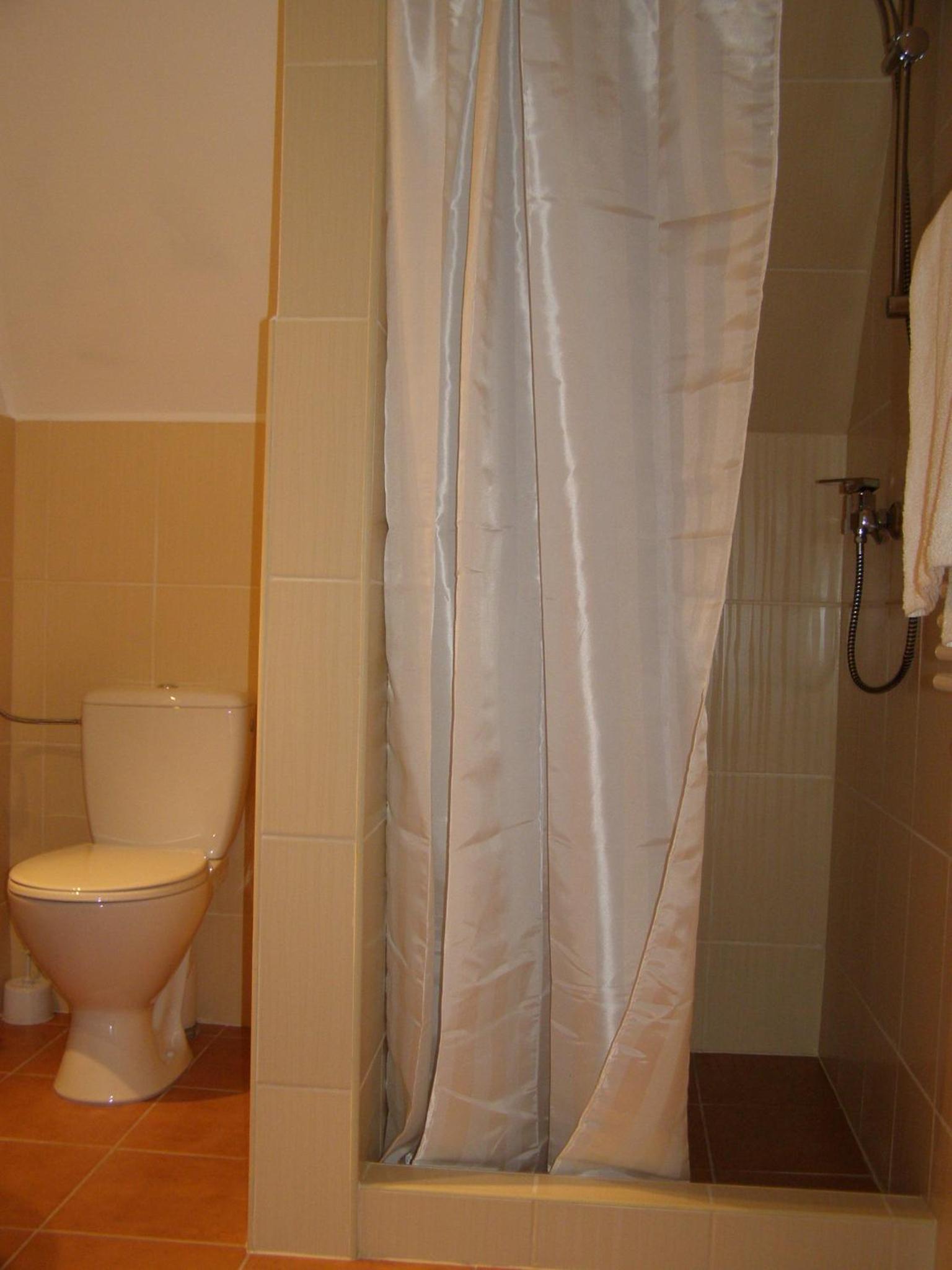 Twin Room with Bathroom photo 3