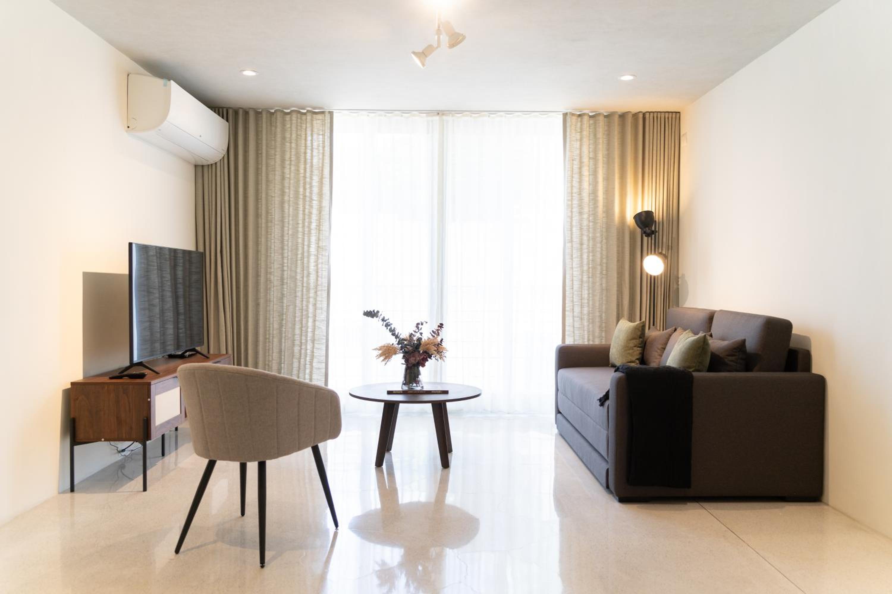 One-Bedroom Apartment with City View