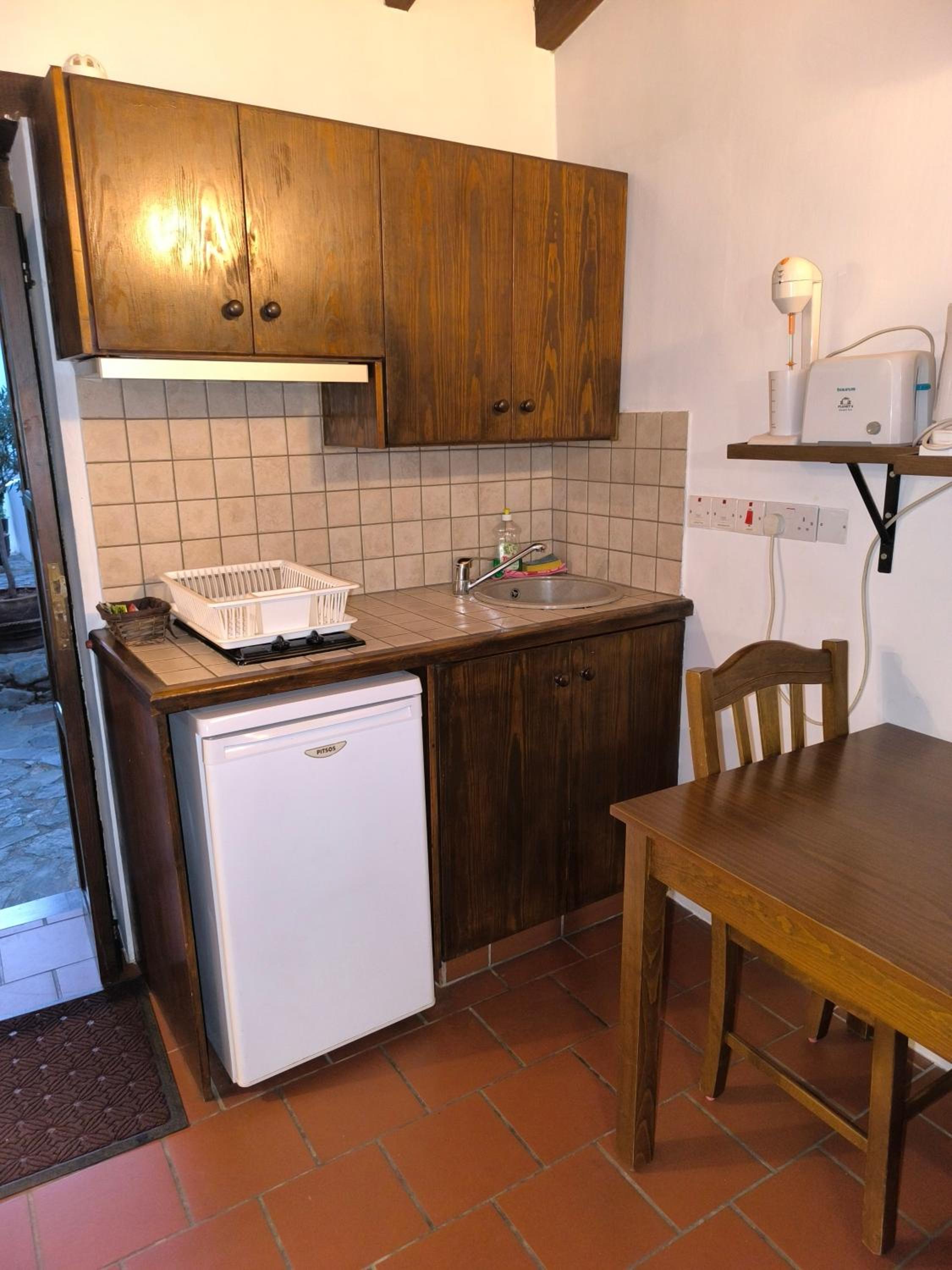 Studio (2 Adults) - Photo 4